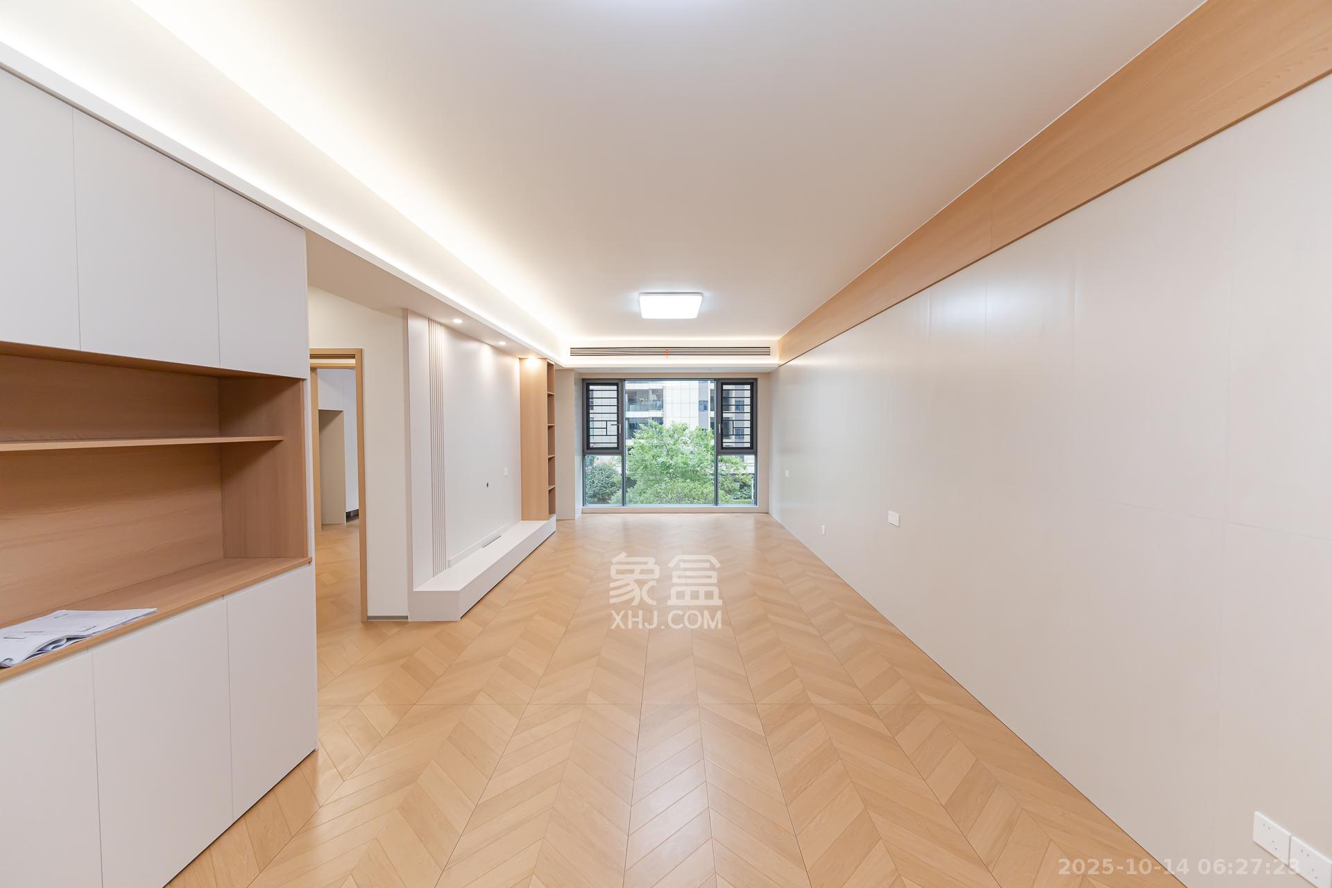 润和湘江天地AB区  4室2厅2卫    136.0万 润和湘江天地AB区  4室2厅2卫    136.0万