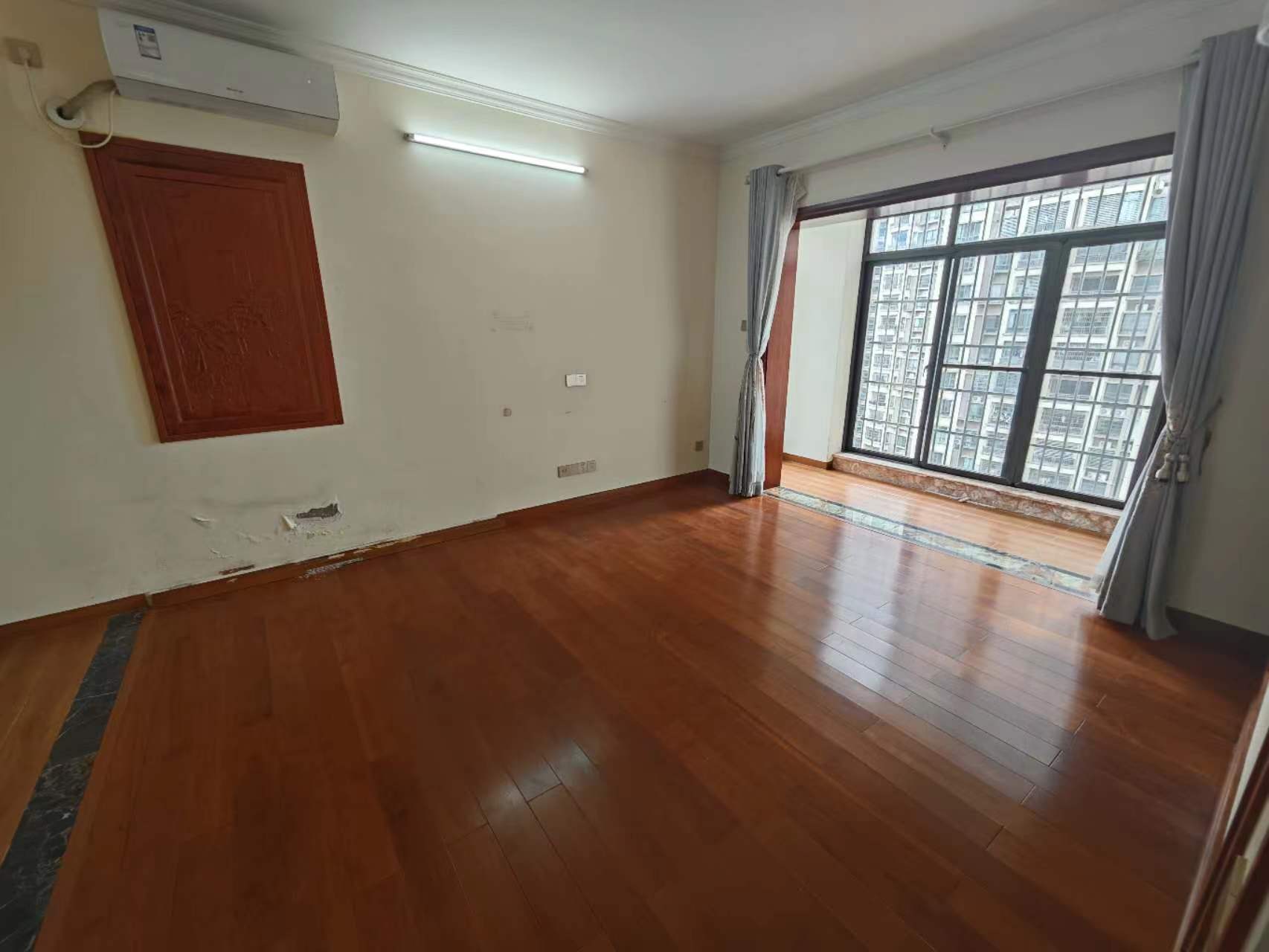 和风江岸 3室2厅2卫 3600.0元/月 和风江岸 3室2厅2卫 3600.0元/月室内图