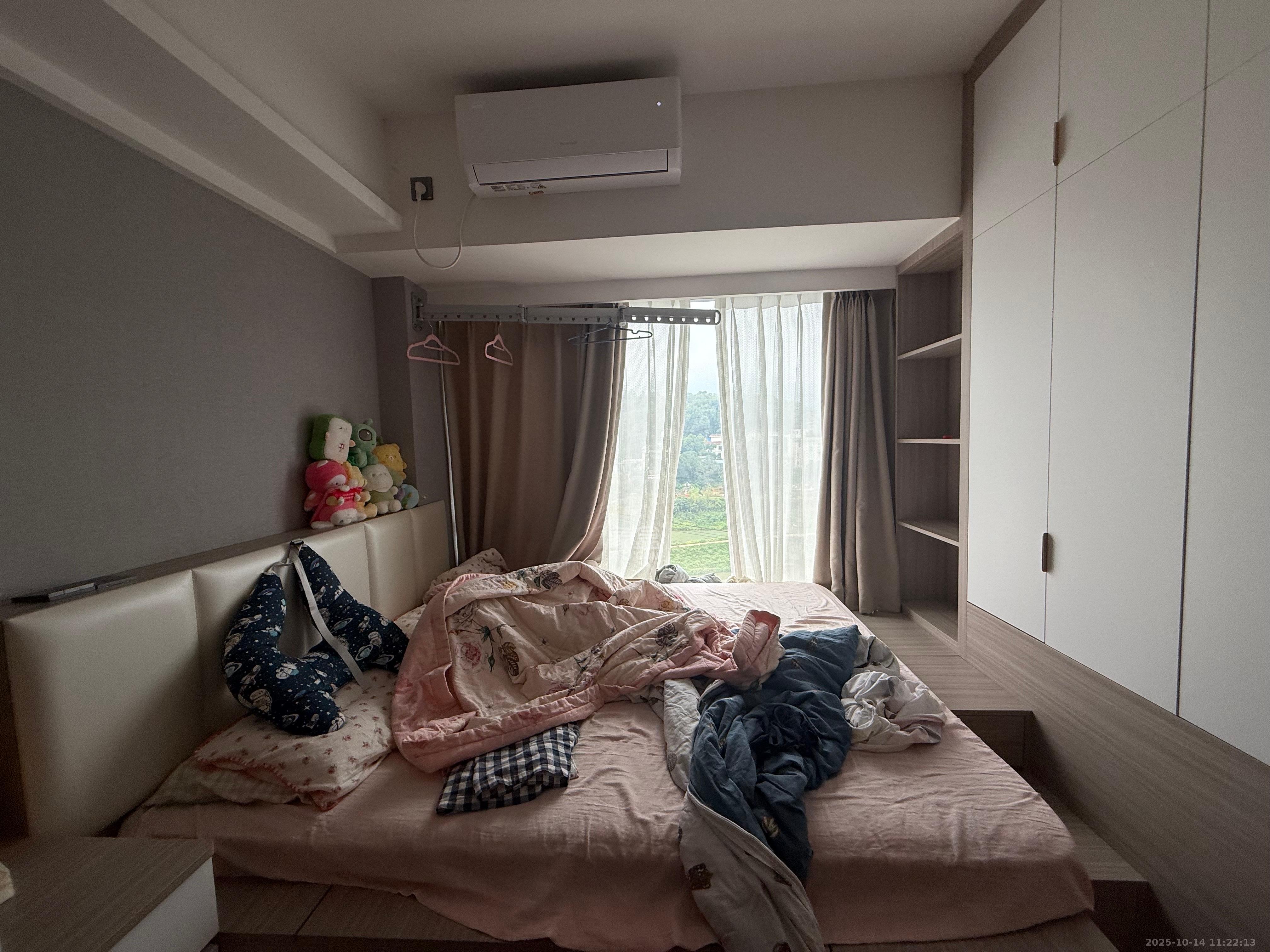 达美涧溪山  2室1厅1卫    2100.0元/月 达美涧溪山  2室1厅1卫    2100.0元/月室内图