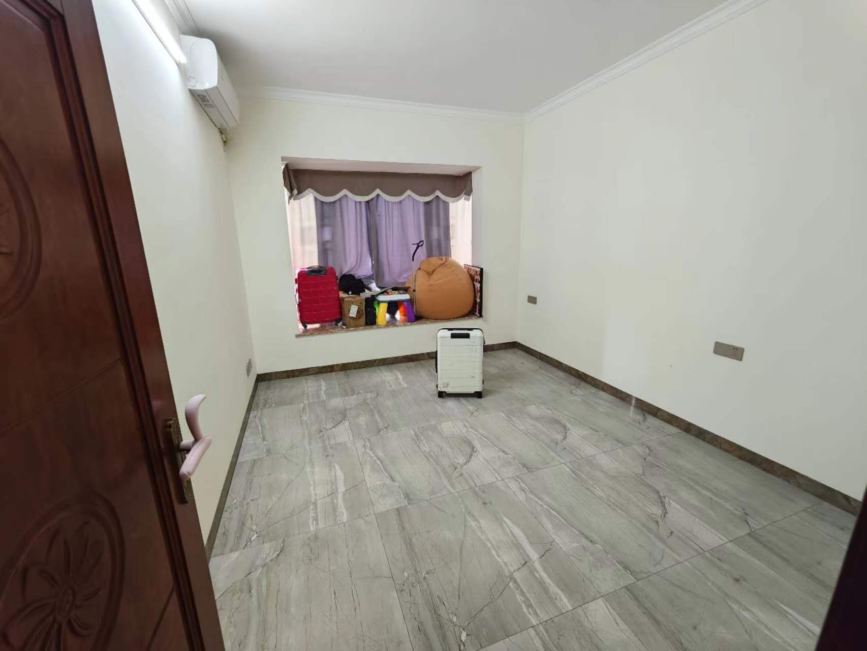 和风江岸 3室2厅2卫 3600.0元/月 和风江岸 3室2厅2卫 3600.0元/月室内图