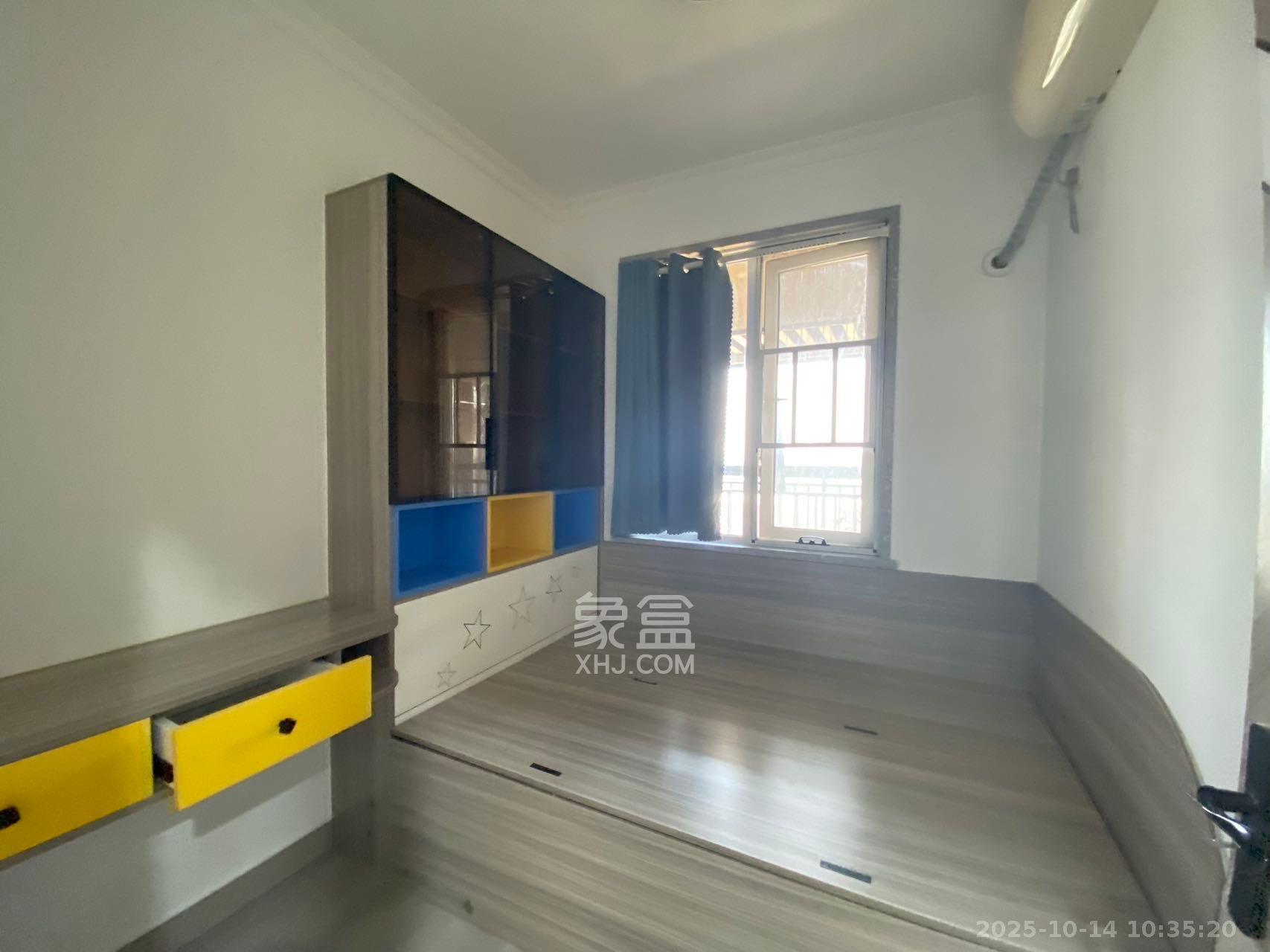 芙蓉万国城MOMA(卓越汇富苑) 3室2厅1卫 2600.0元/月 芙蓉万国城MOMA(卓越汇富苑) 3室2厅1卫 2600.0元/月室内图