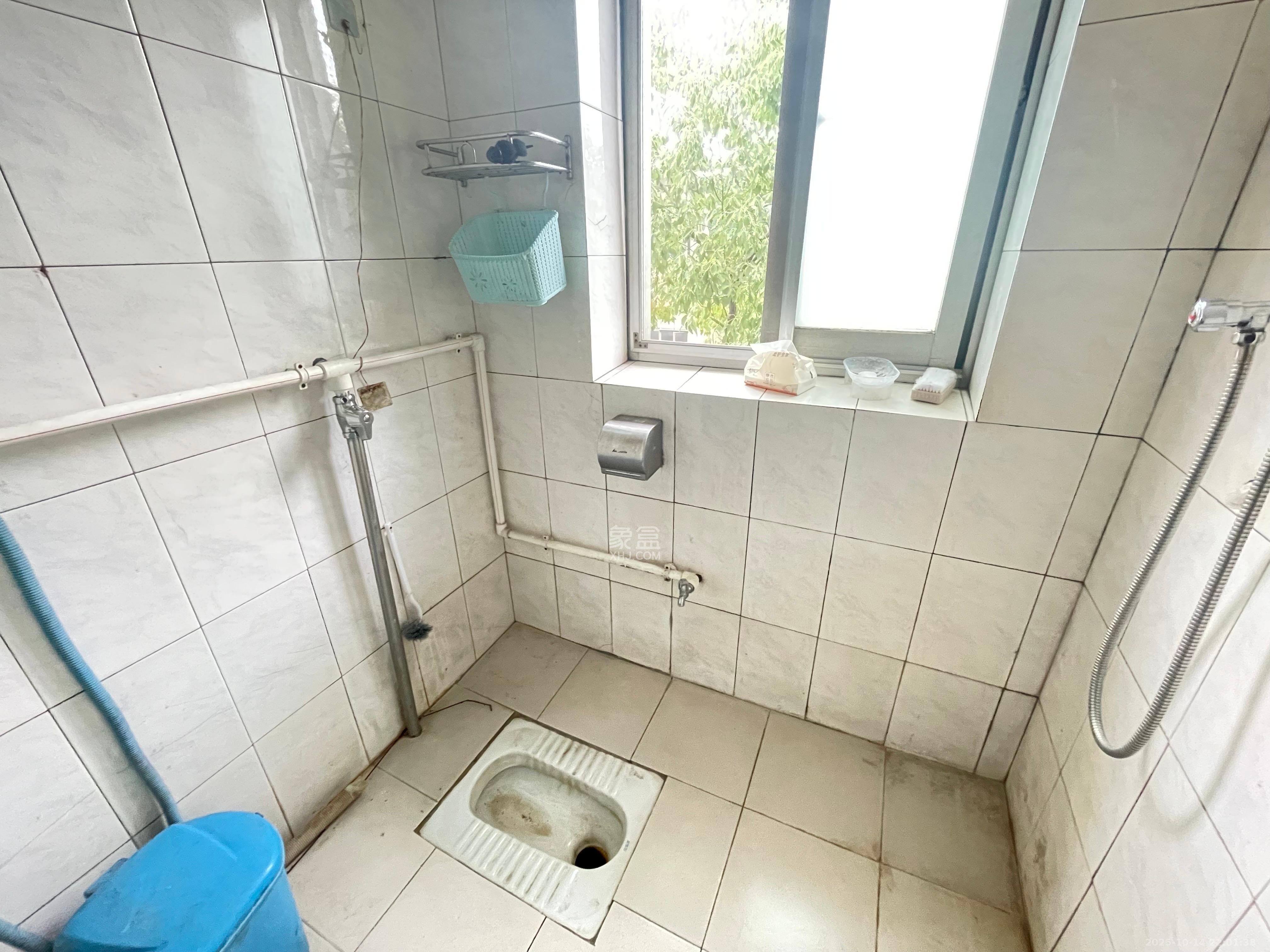 中建五局信和苑二区  2室1厅1卫    1100.0元/月室内图