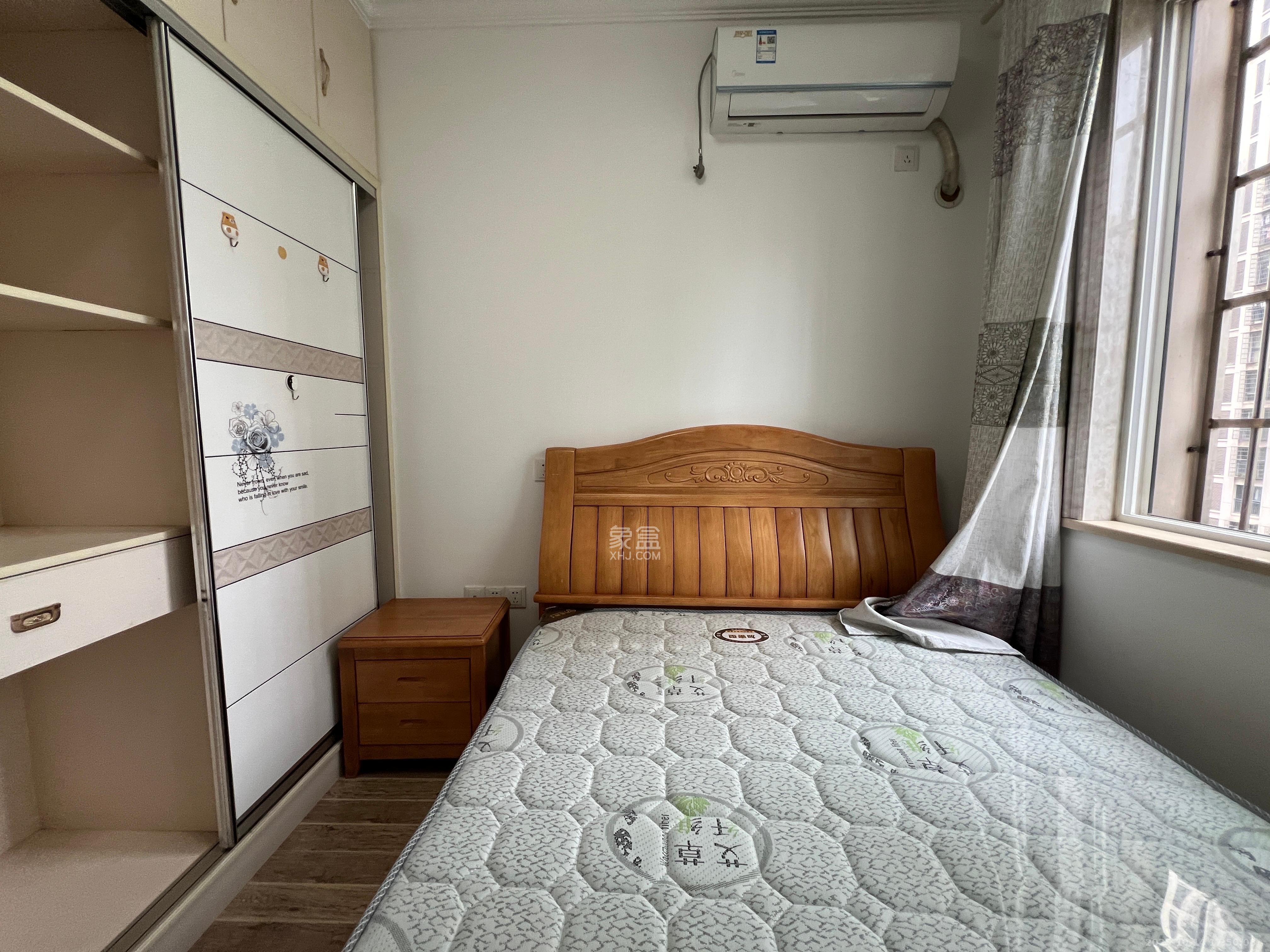 嘉顺苑 3室2厅1卫 2100.0元/月 嘉顺苑 3室2厅1卫 2100.0元/月室内图