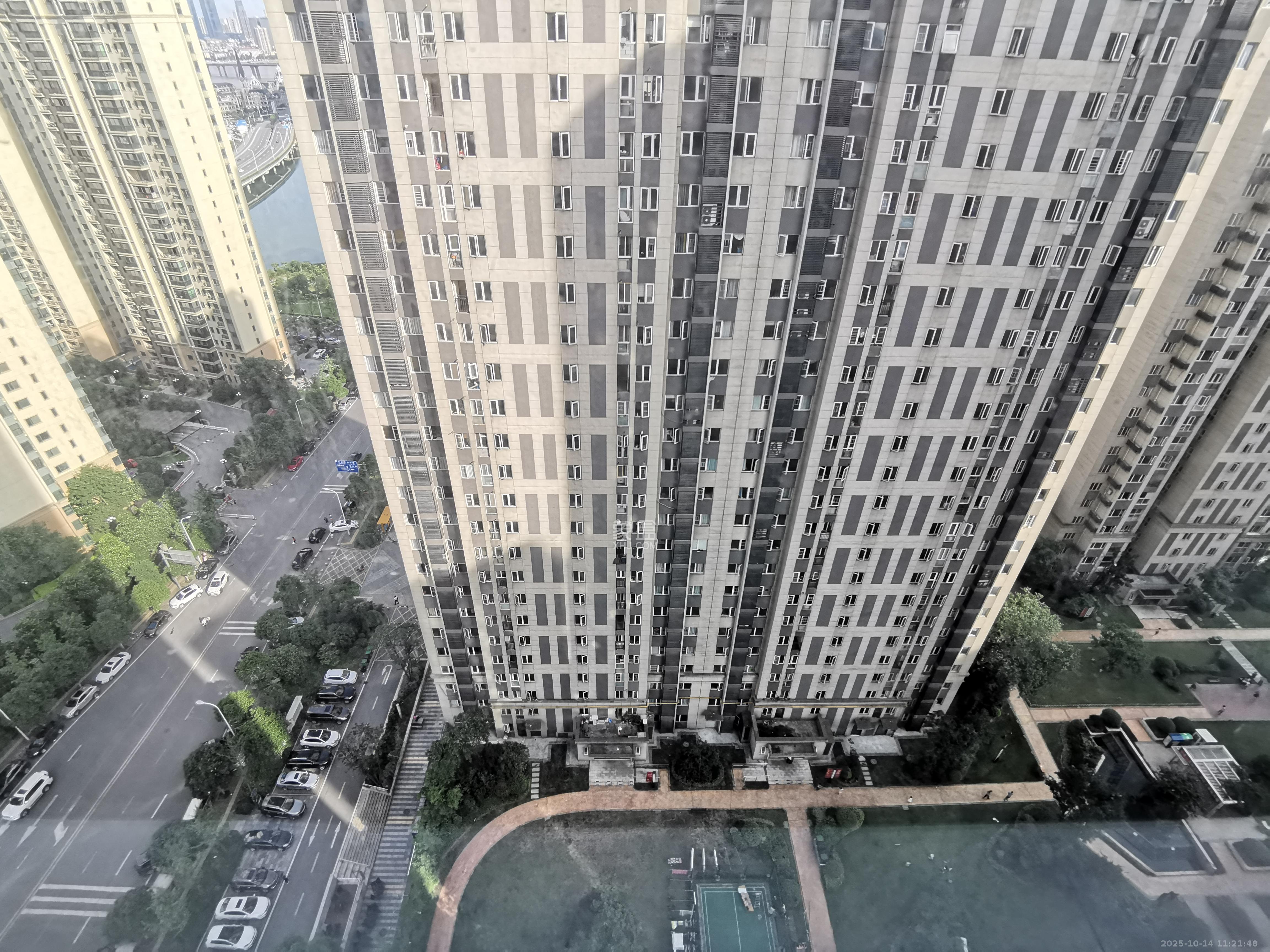 当代滨江MOMA 1室1厅1卫 1700.0元/月 当代滨江MOMA 1室1厅1卫 1700.0元/月室内图