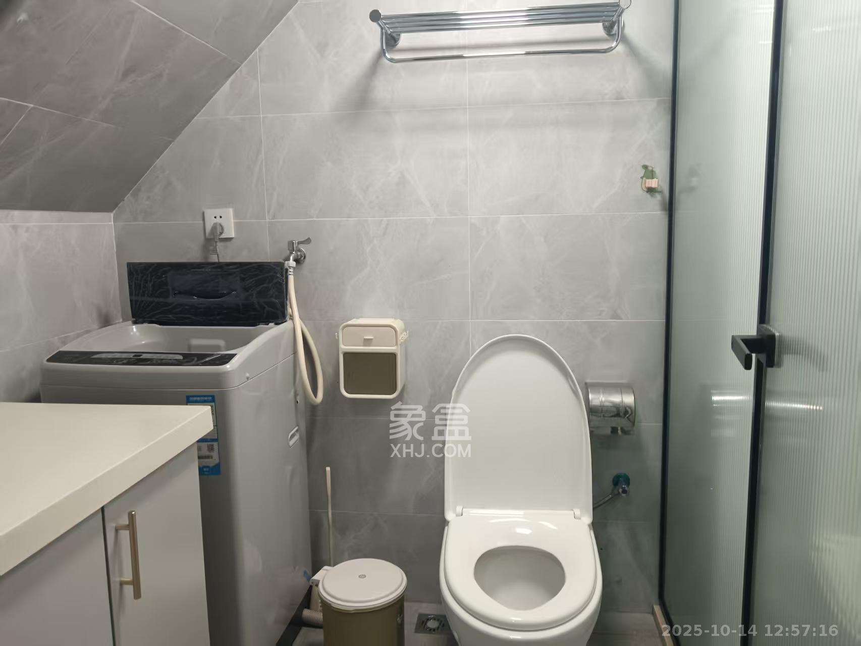 碧桂园印象  2室2厅1卫    2100.0元/月室内图