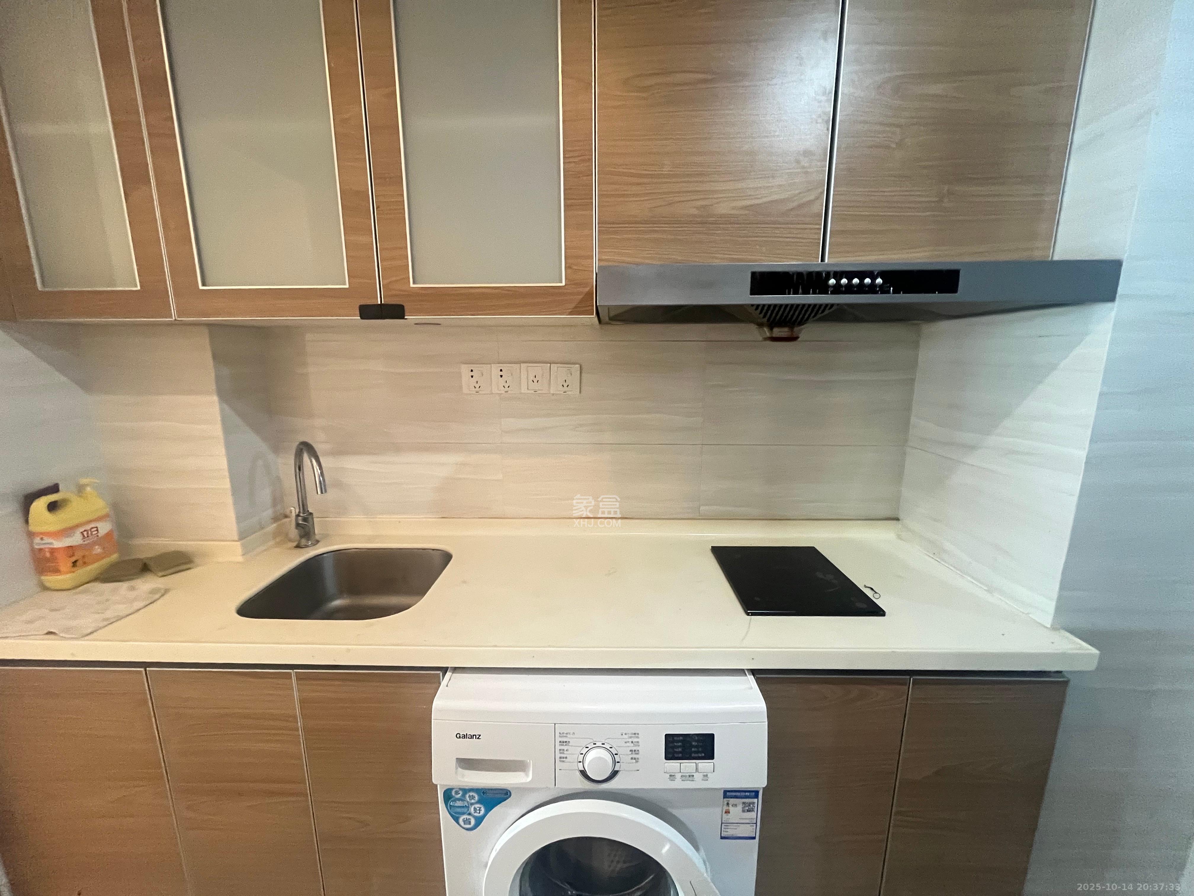 恒大翡翠华庭  1室1厅1卫    1300.0元/月室内图