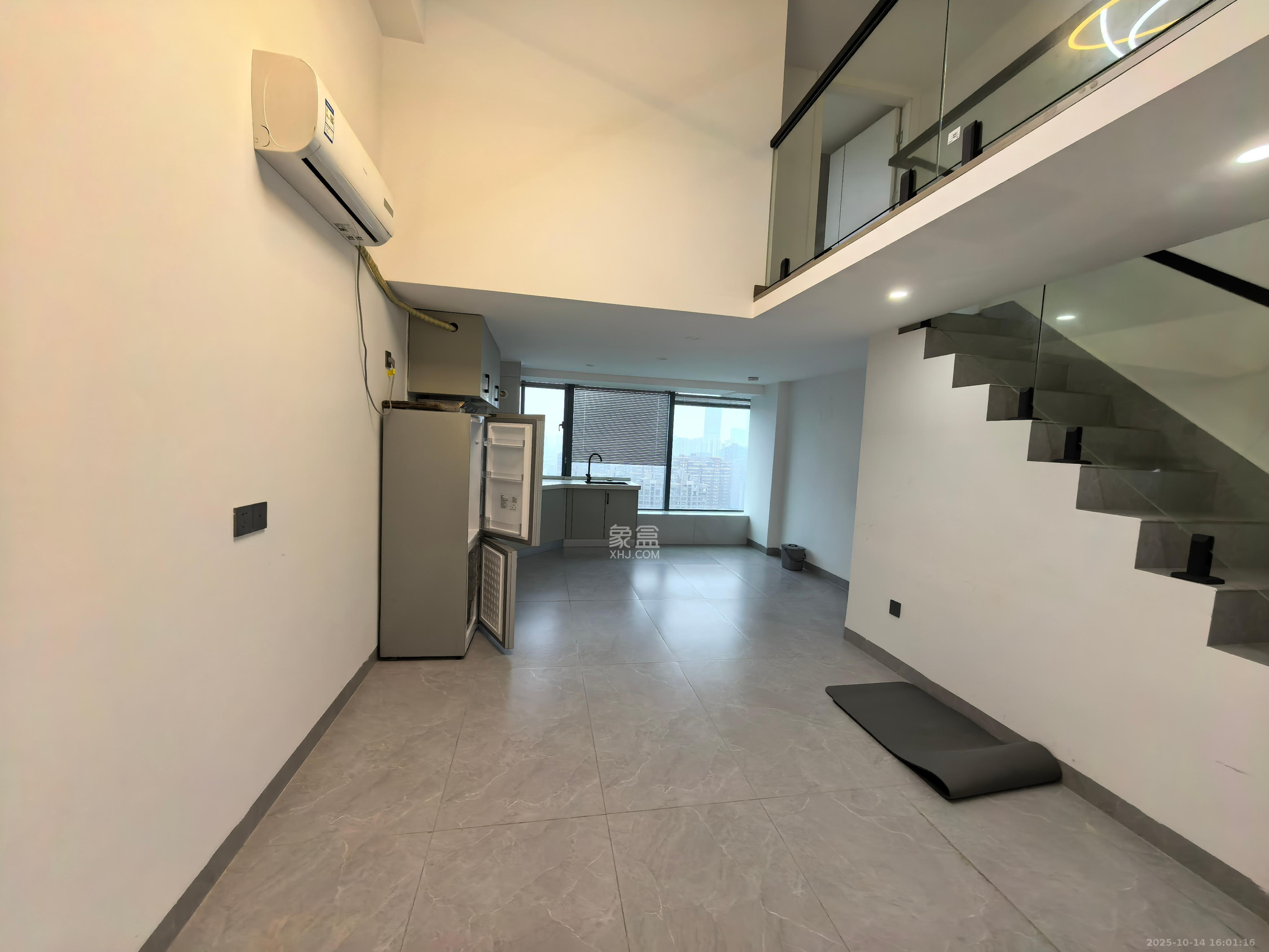 京武浪琴山三期(京武中心) 2室2厅1卫 2600.0元/月 京武浪琴山三期(京武中心) 2室2厅1卫 2600.0元/月室内图