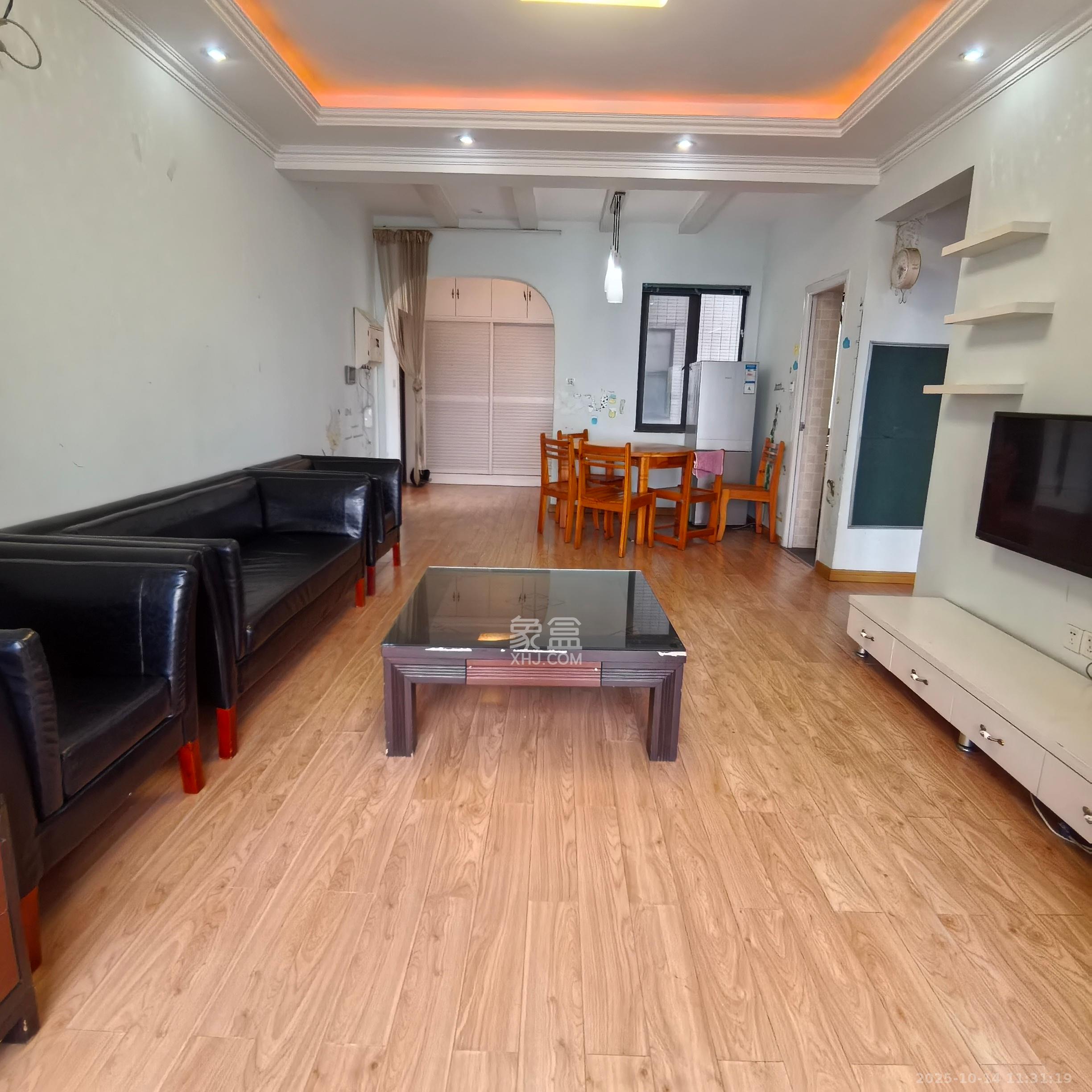 莱茵城 3室2厅2卫 2000.0元/月 莱茵城 3室2厅2卫 2000.0元/月室内图