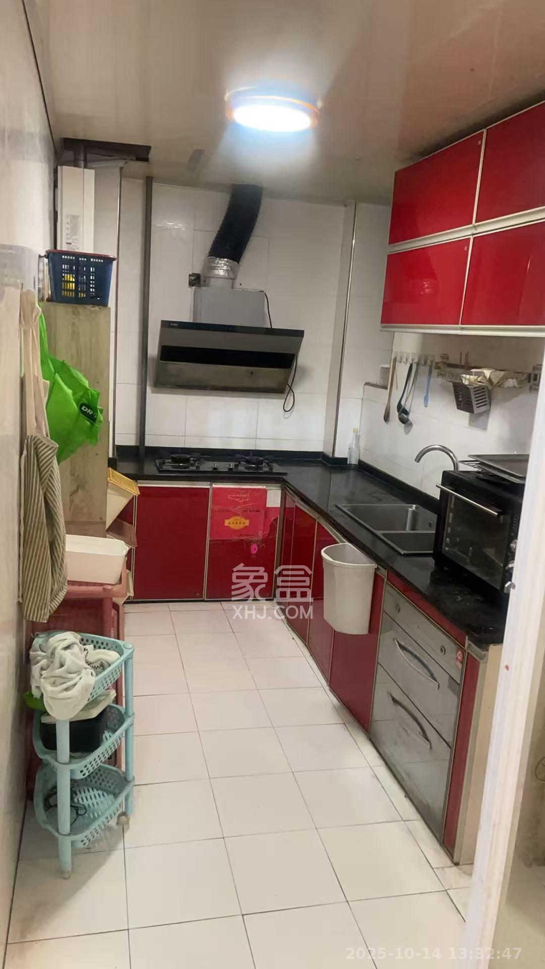 柠檬丽都 3室2厅1卫 2400.0元/月 柠檬丽都 3室2厅1卫 2400.0元/月室内图