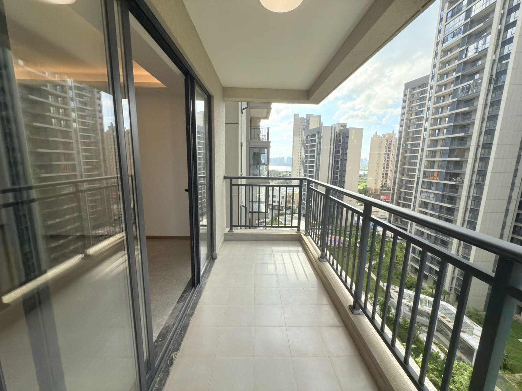 和风家园初心苑 3室2厅2卫 2000.0元/月 和风家园初心苑 3室2厅2卫 2000.0元/月室内图