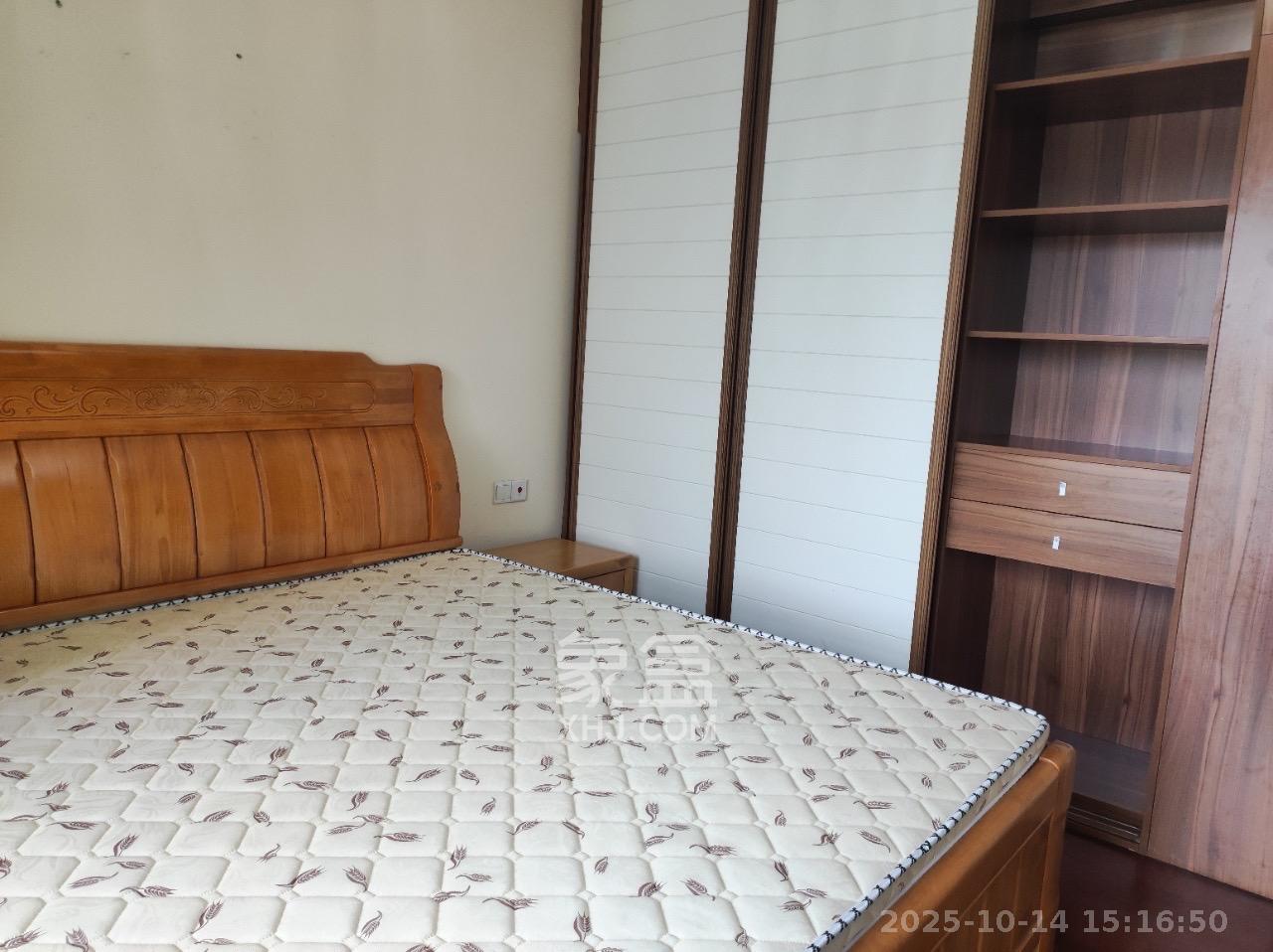 恒大雅苑  3室2厅1卫    2700.0元/月 恒大雅苑  3室2厅1卫    2700.0元/月室内图