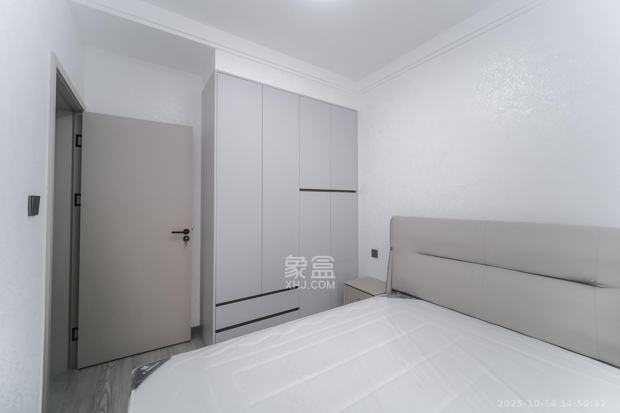 世景华庭 2室2厅1卫 54.8万 世景华庭 2室2厅1卫 54.8万卧室