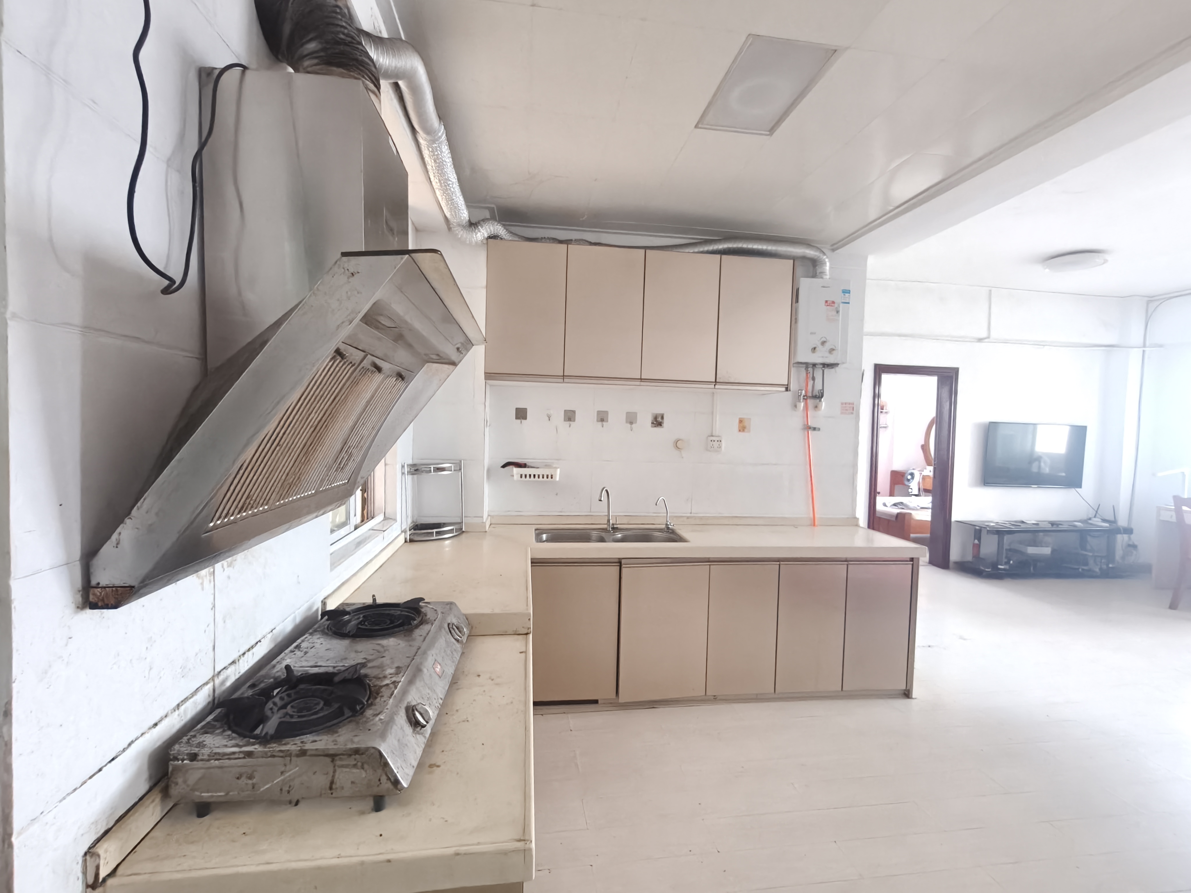 水云天 3室2厅1卫 2000.0元/月 水云天 3室2厅1卫 2000.0元/月室内图