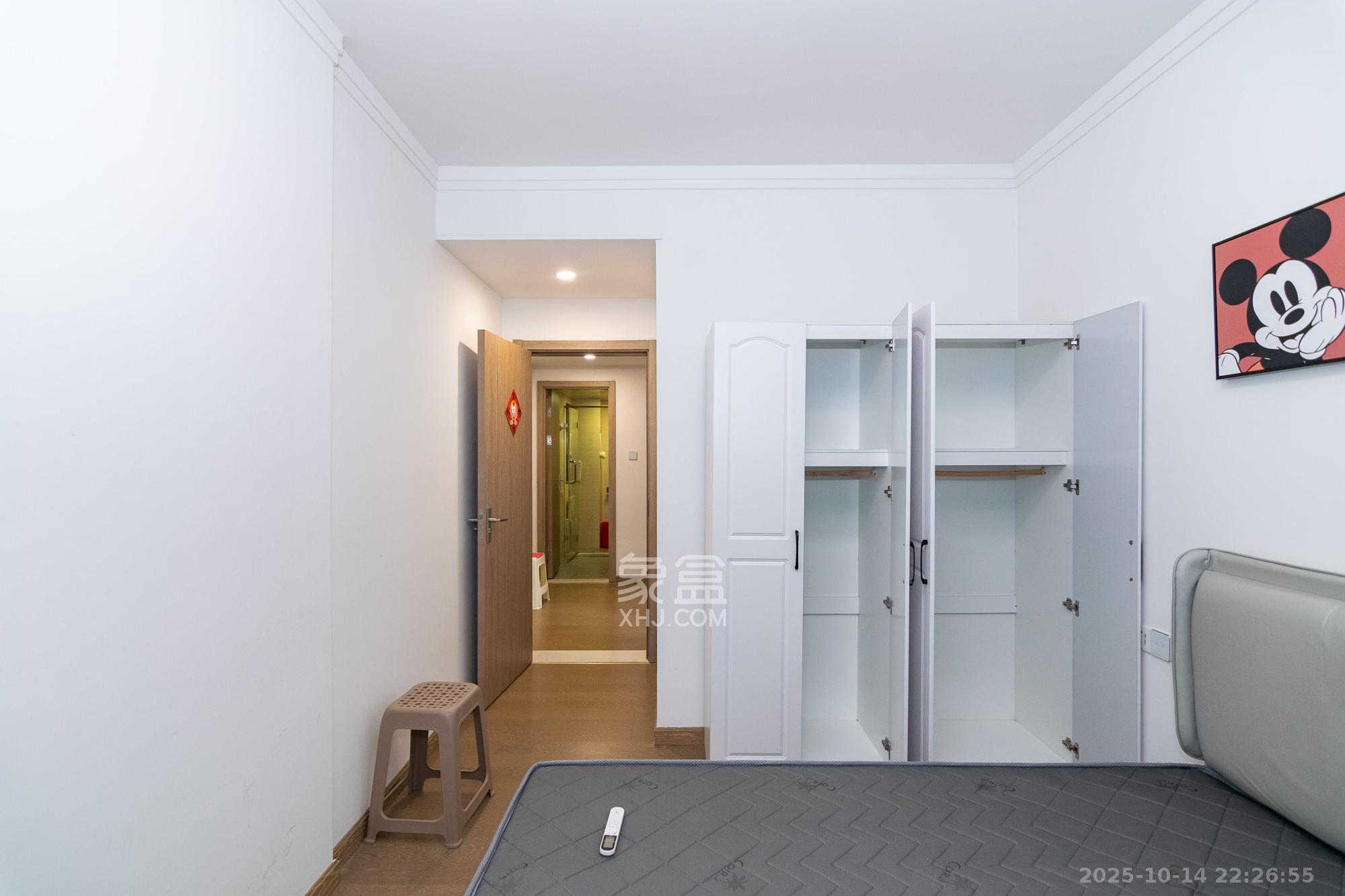 美的翰城 3室2厅1卫 60.0万 美的翰城 3室2厅1卫 60.0万卧室