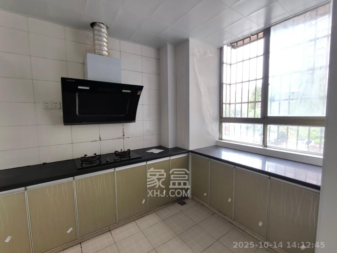 金石蓉园  2室2厅1卫    1600.0元/月室内图