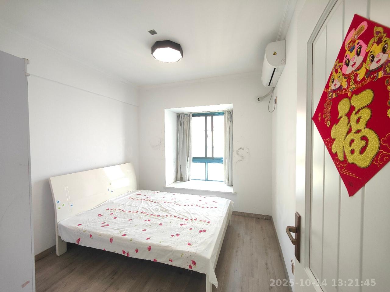 蝴蝶谷 3室2厅2卫 1600.0元/月 蝴蝶谷 3室2厅2卫 1600.0元/月室内图