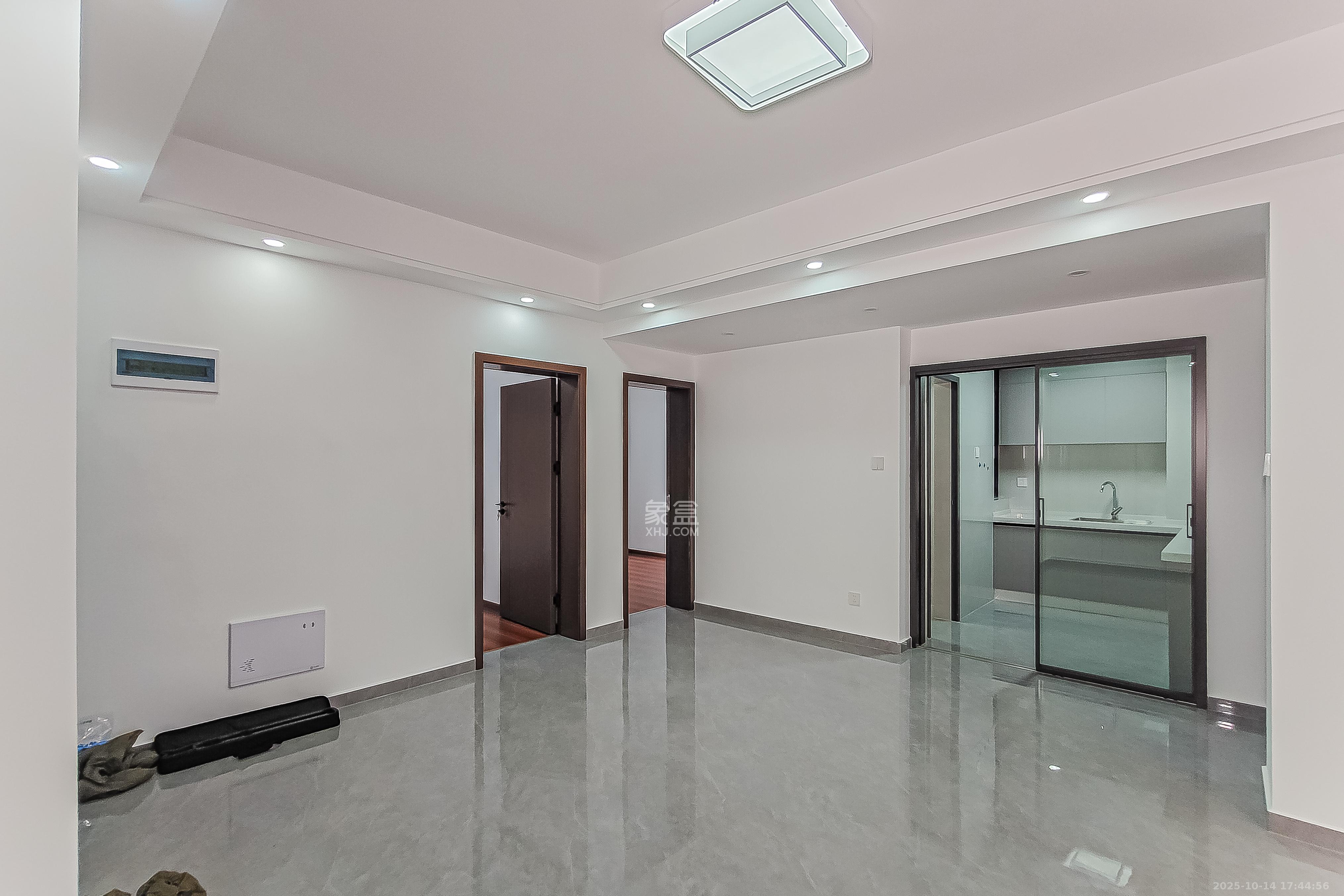 永宏佳园 3室2厅1卫 103.0万 永宏佳园 3室2厅1卫 103.0万客厅