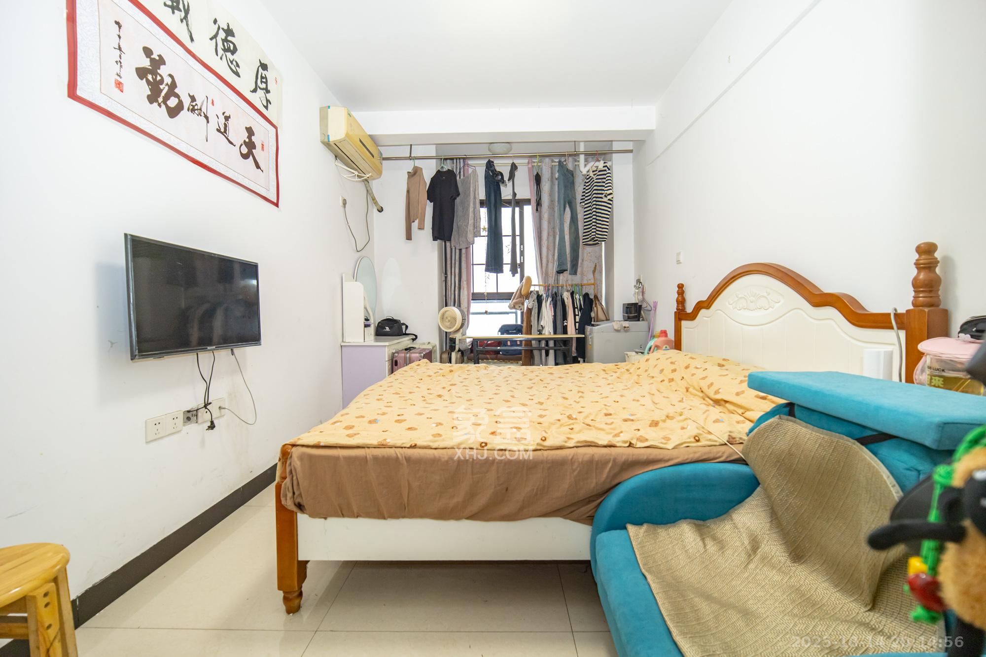 金科时代中心  1室0厅0卫    17.0万 金科时代中心  1室0厅0卫    17.0万客厅