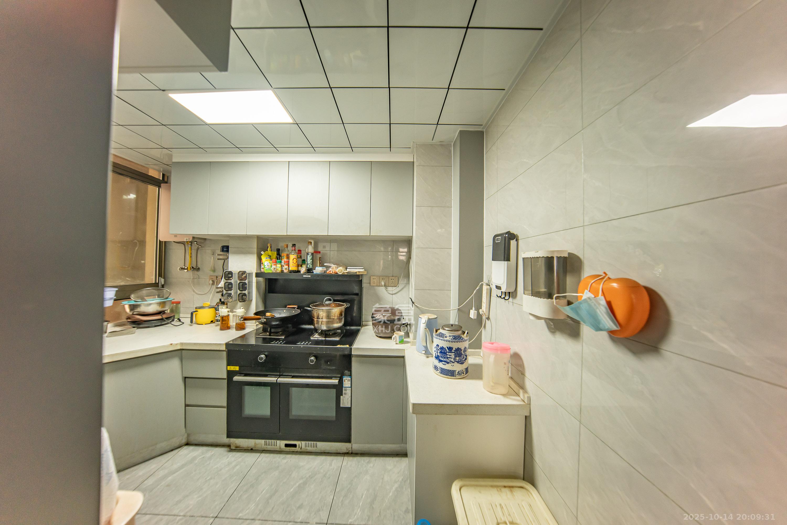 江山帝景雅典  1室0厅0卫    107.8万厨房