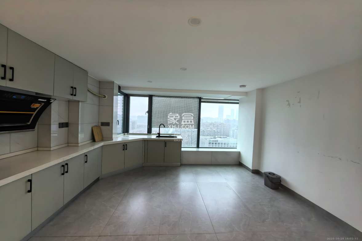 京武浪琴山三期(京武中心) 2室2厅1卫 2600.0元/月 京武浪琴山三期(京武中心) 2室2厅1卫 2600.0元/月室内图