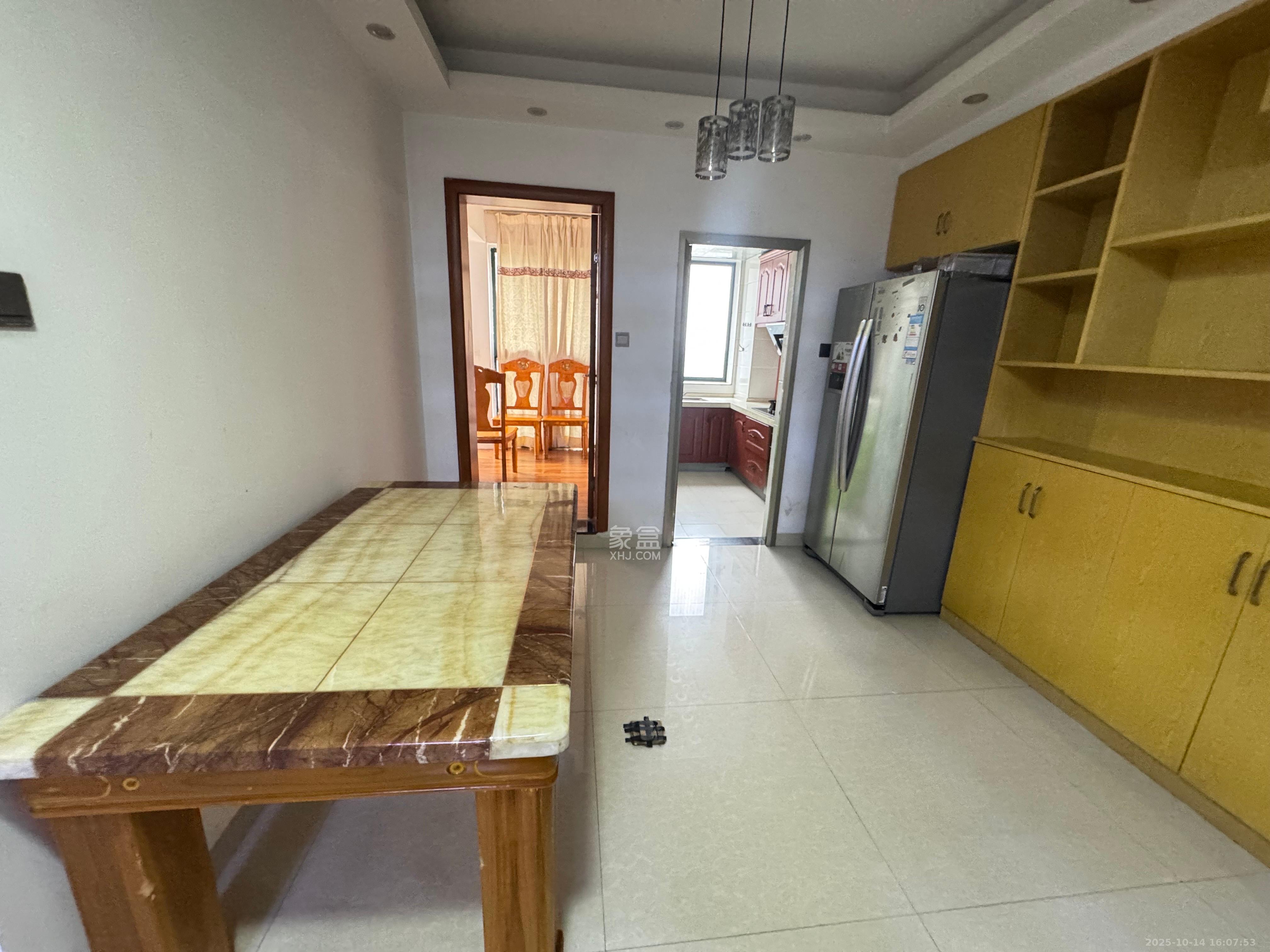 圆梦完美生活  2室2厅1卫    1700.0元/月 圆梦完美生活  2室2厅1卫    1700.0元/月室内图