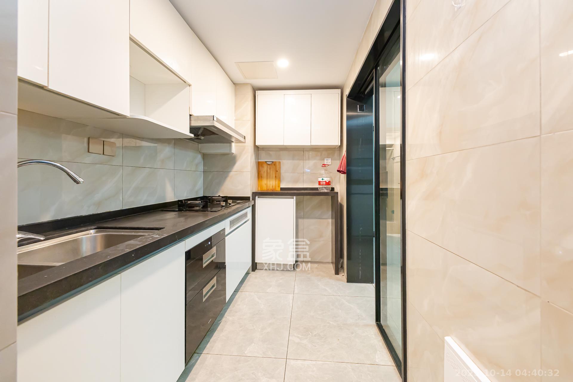 时代倾城四期 3室2厅2卫 86.0万 时代倾城四期 3室2厅2卫 86.0万厨房