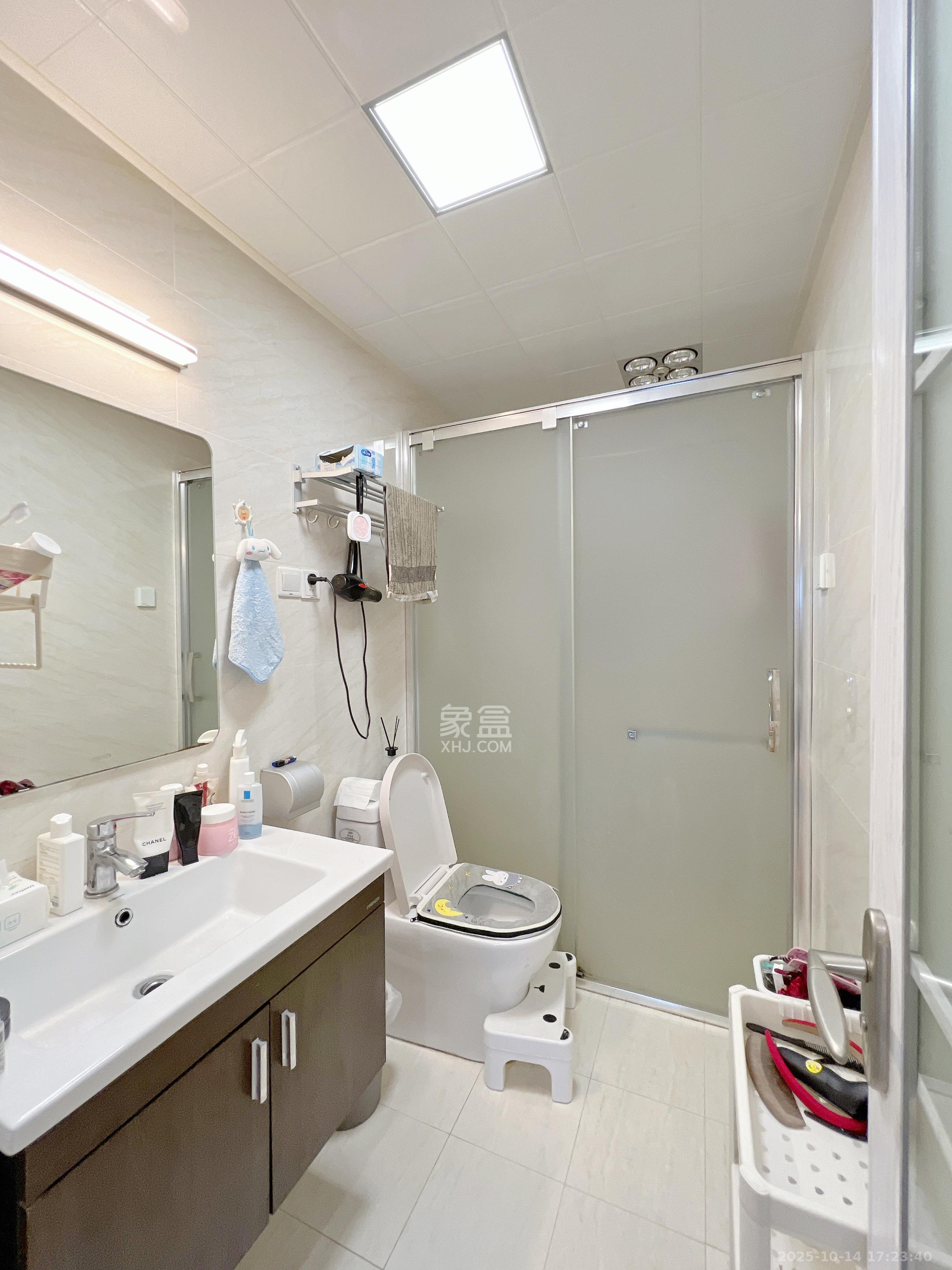 北辰三角洲E3区  1室1厅1卫    2300.0元/月 北辰三角洲E3区  1室1厅1卫    2300.0元/月室内图