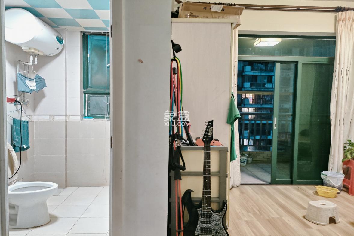 现代花园一期 3室2厅2卫 3300.0元/月 现代花园一期 3室2厅2卫 3300.0元/月室内图