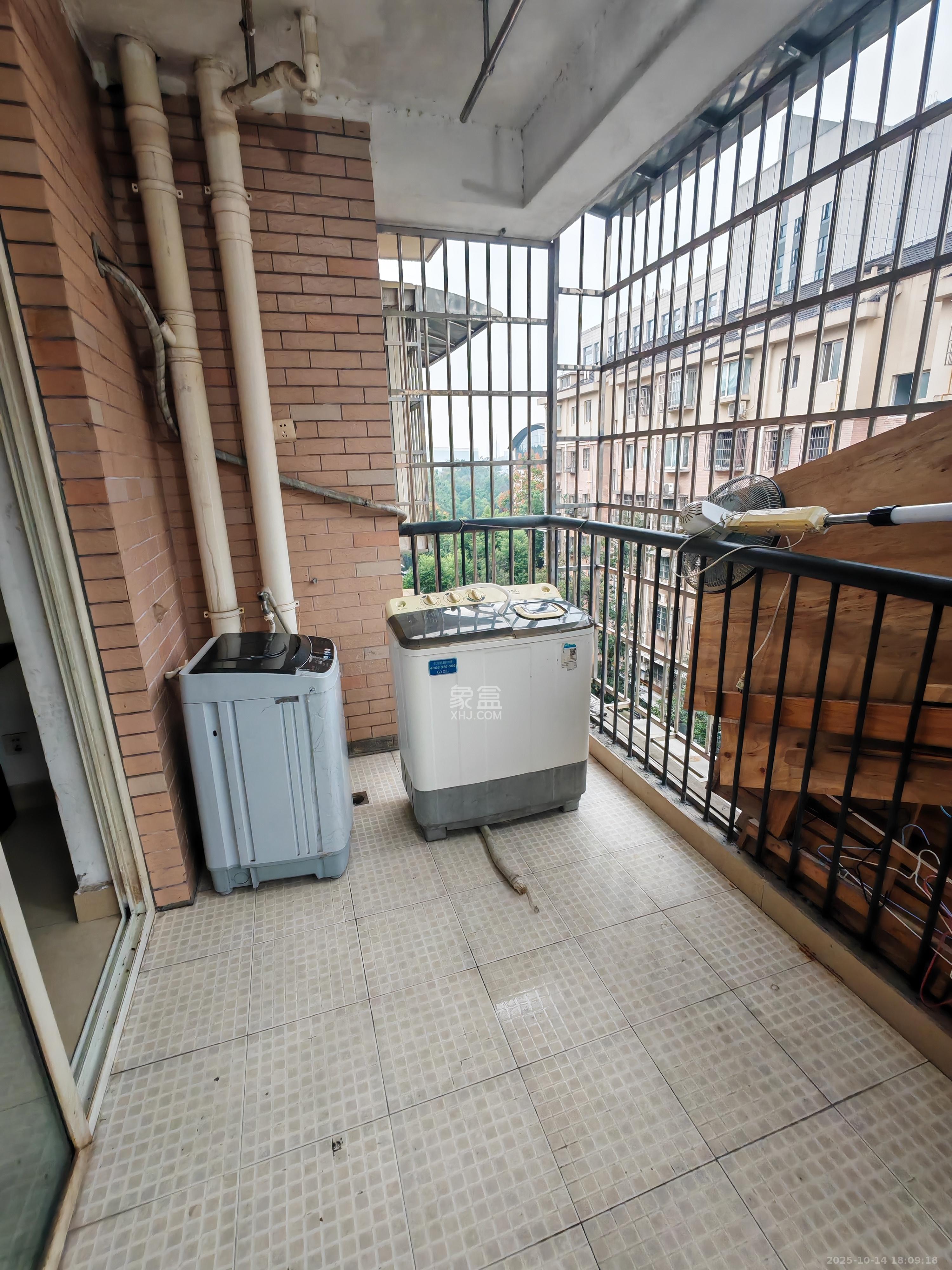 桔洲新苑（桔洲印象）  3室2厅1卫    1700.0元/月室内图