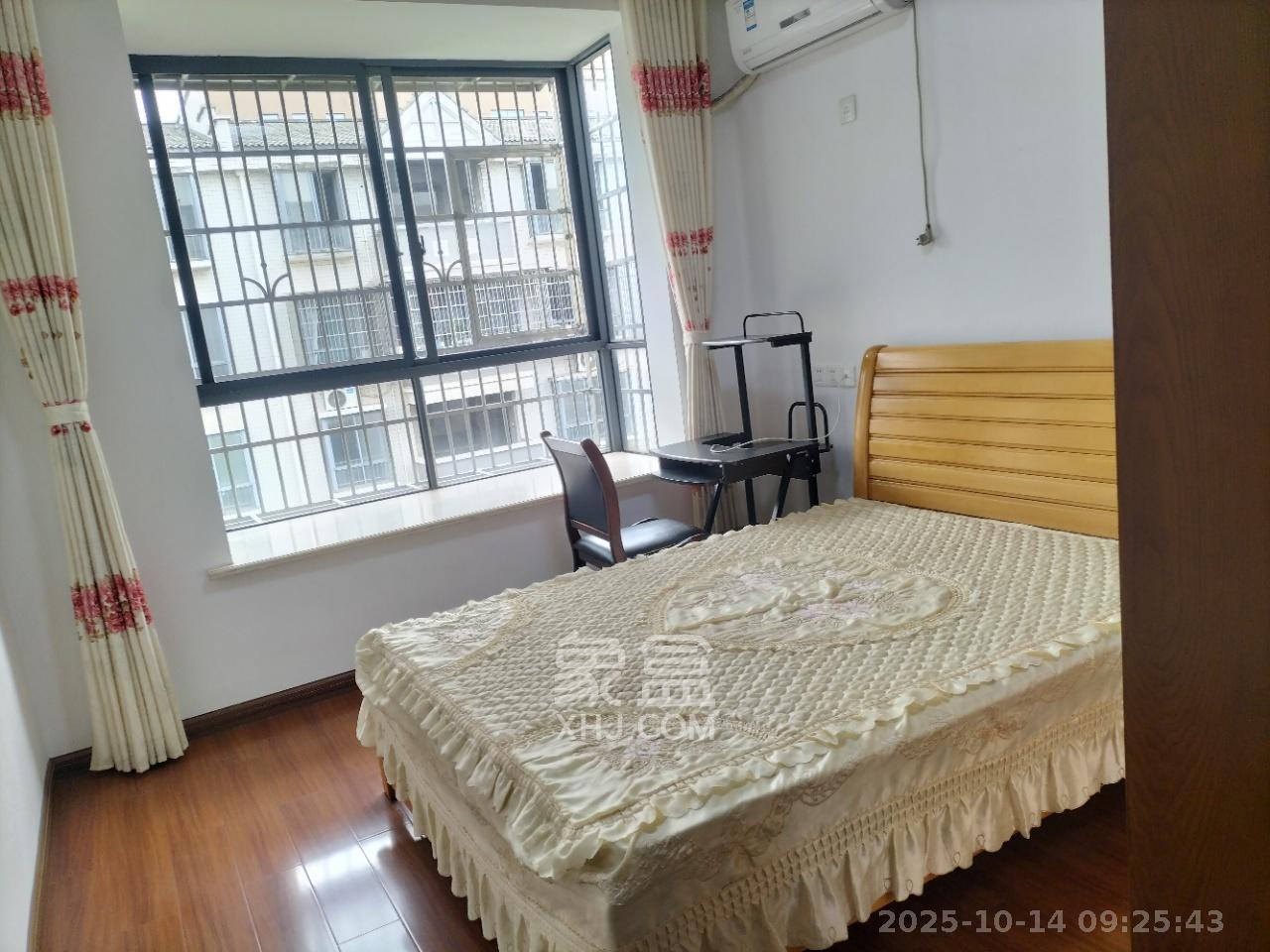 园艺小区 3室2厅2卫 2100.0元/月 园艺小区 3室2厅2卫 2100.0元/月室内图