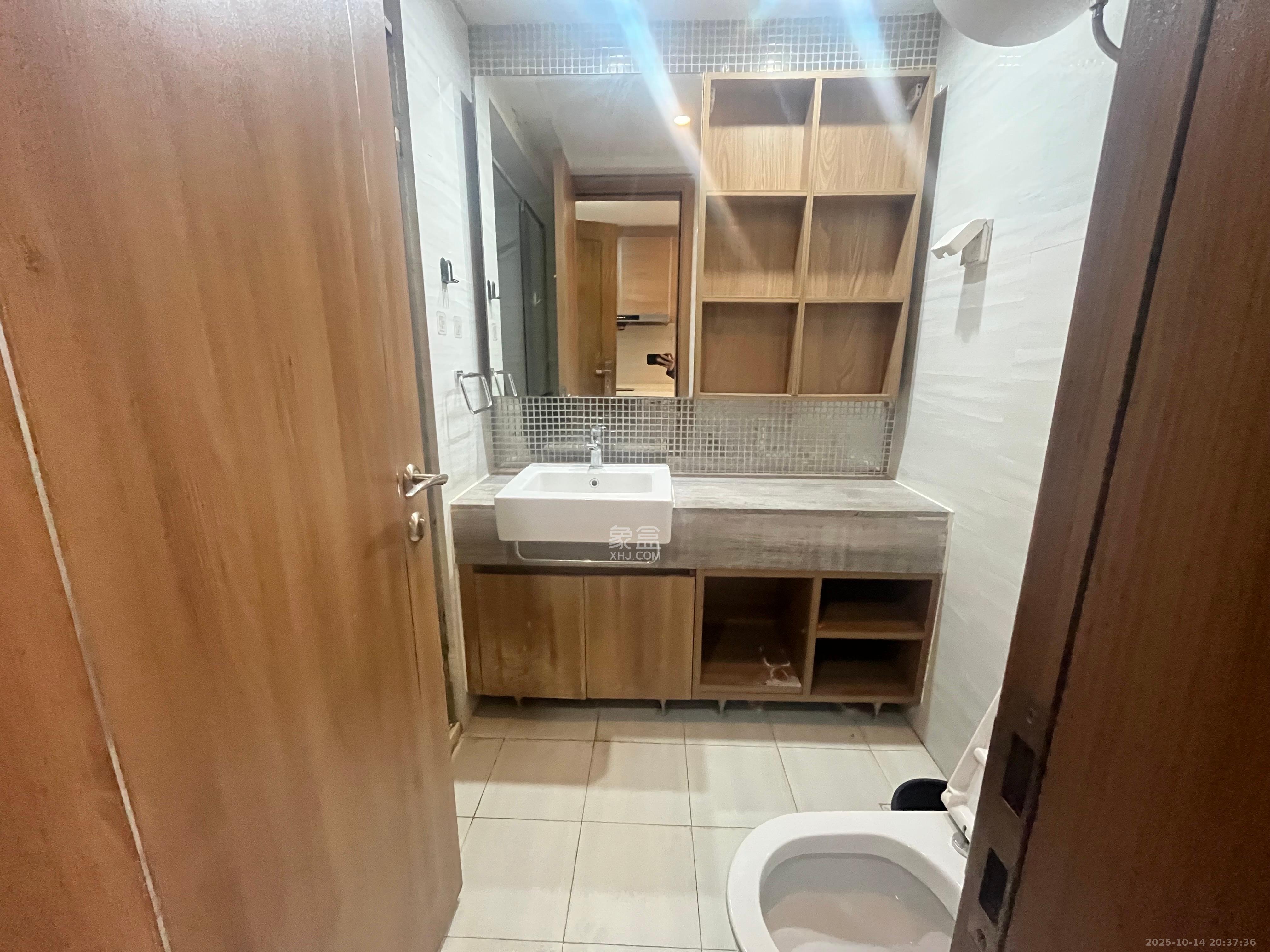 恒大翡翠华庭  1室1厅1卫    1300.0元/月室内图