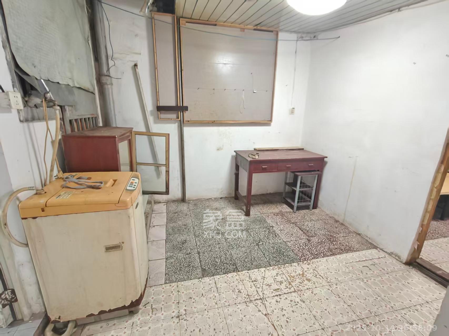 向韶村 1室1厅0卫 1000.0元/月 向韶村 1室1厅0卫 1000.0元/月室内图