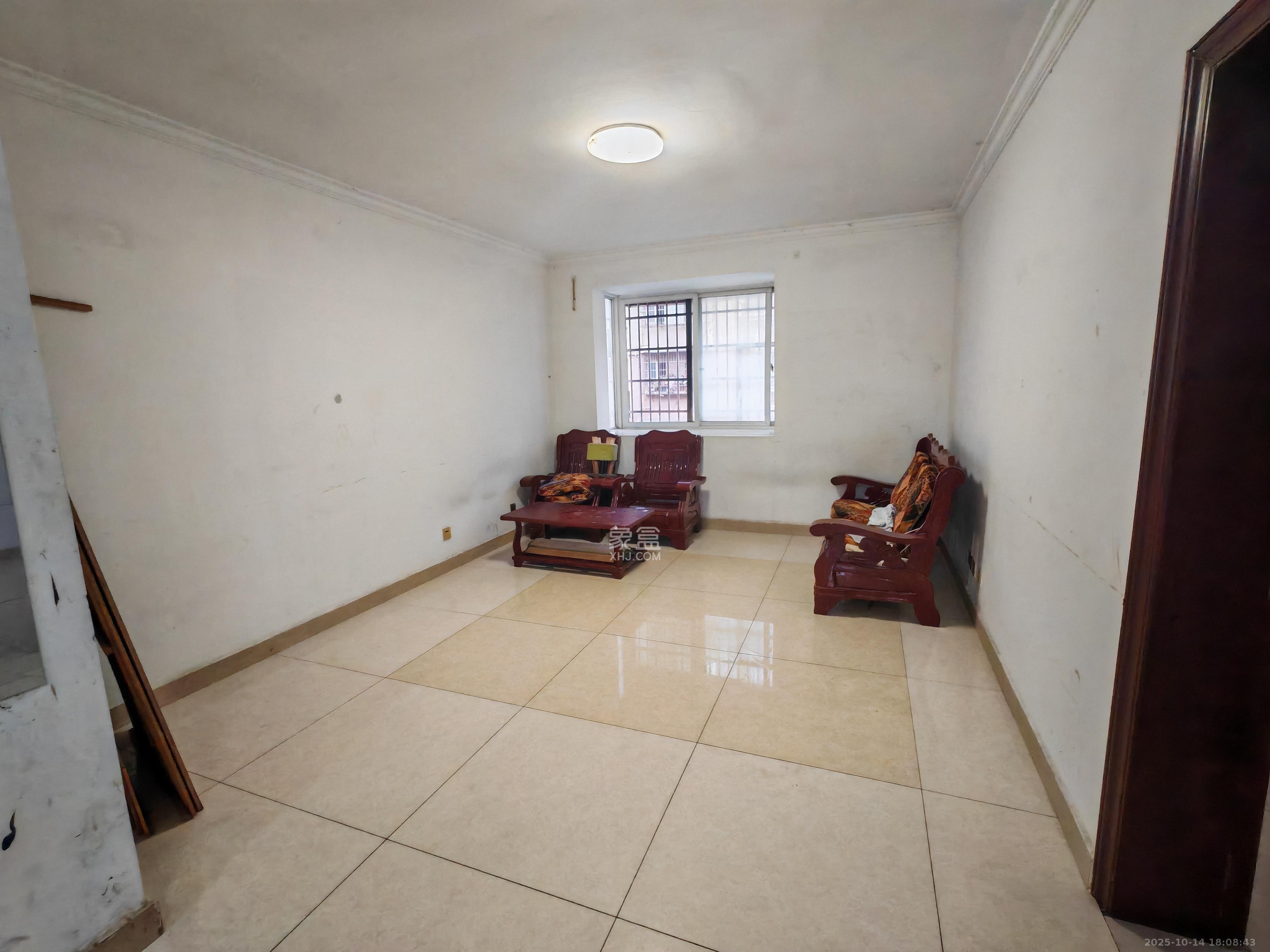 桔洲新苑（桔洲印象）  3室2厅1卫    1700.0元/月