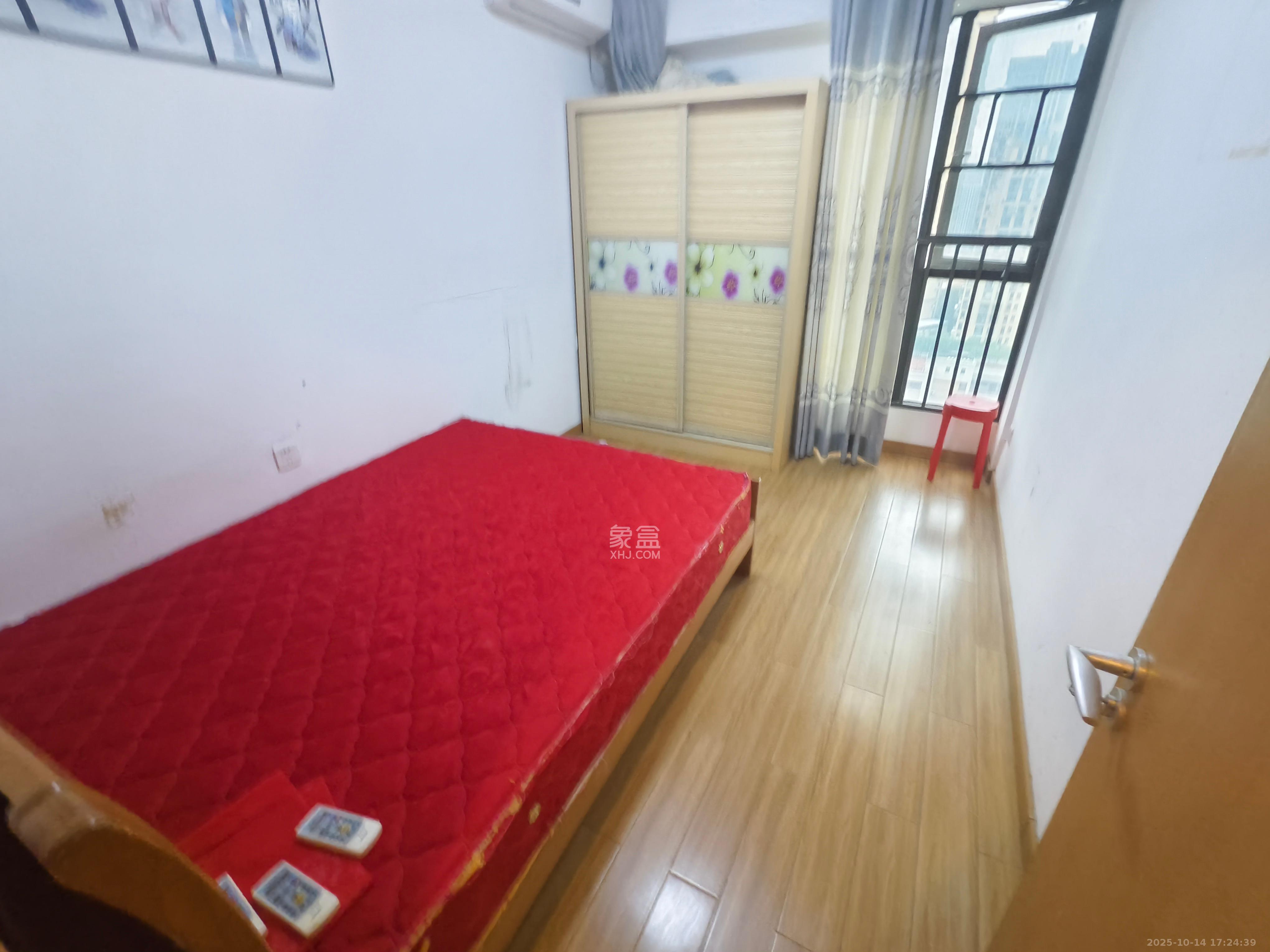 旭辉国际广场(永升商业广场)  3室2厅1卫    2600.0元/月 旭辉国际广场(永升商业广场)  3室2厅1卫    2600.0元/月室内图