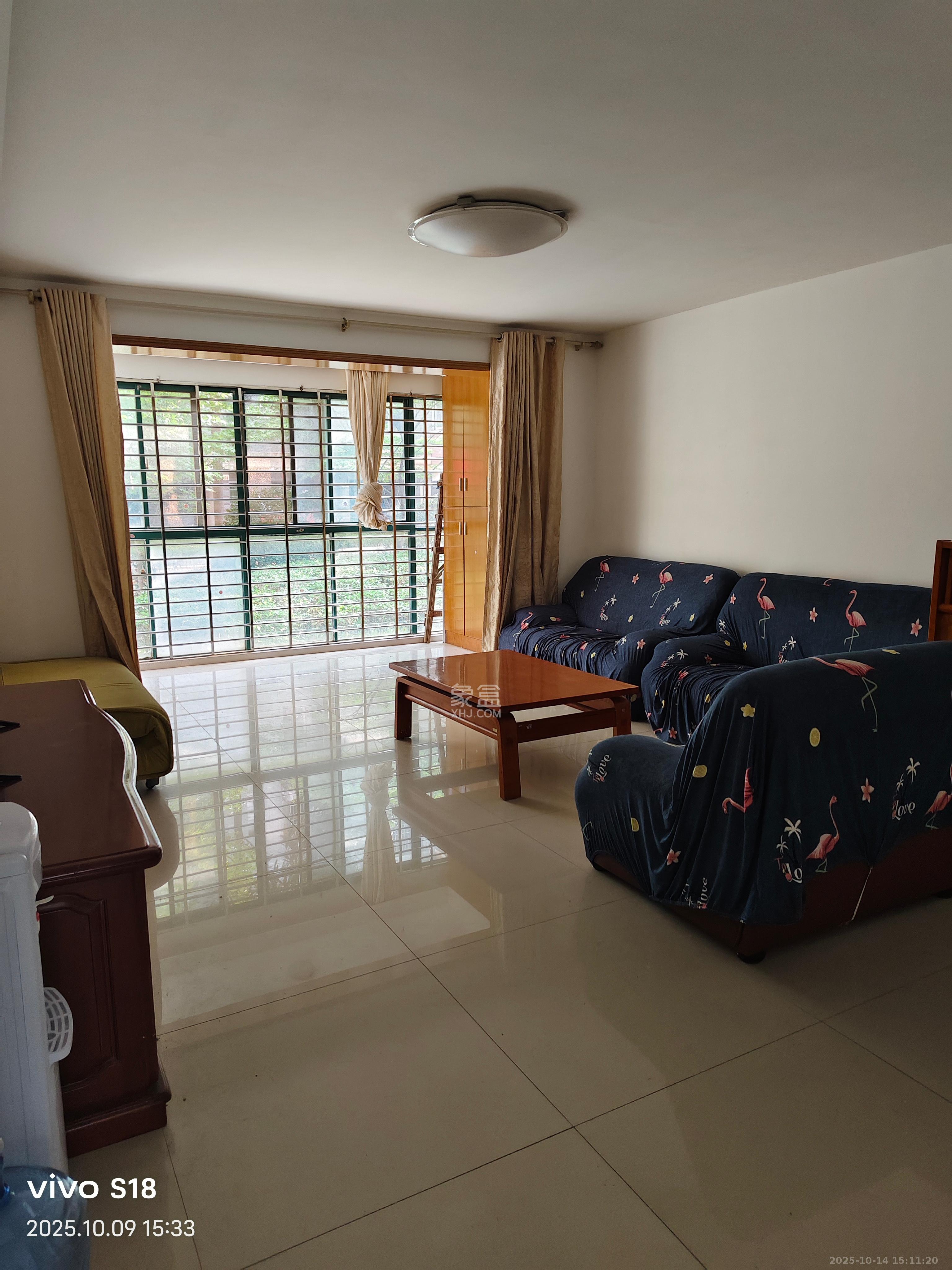 富景园 3室2厅1卫 2600.0元/月 富景园 3室2厅1卫 2600.0元/月室内图