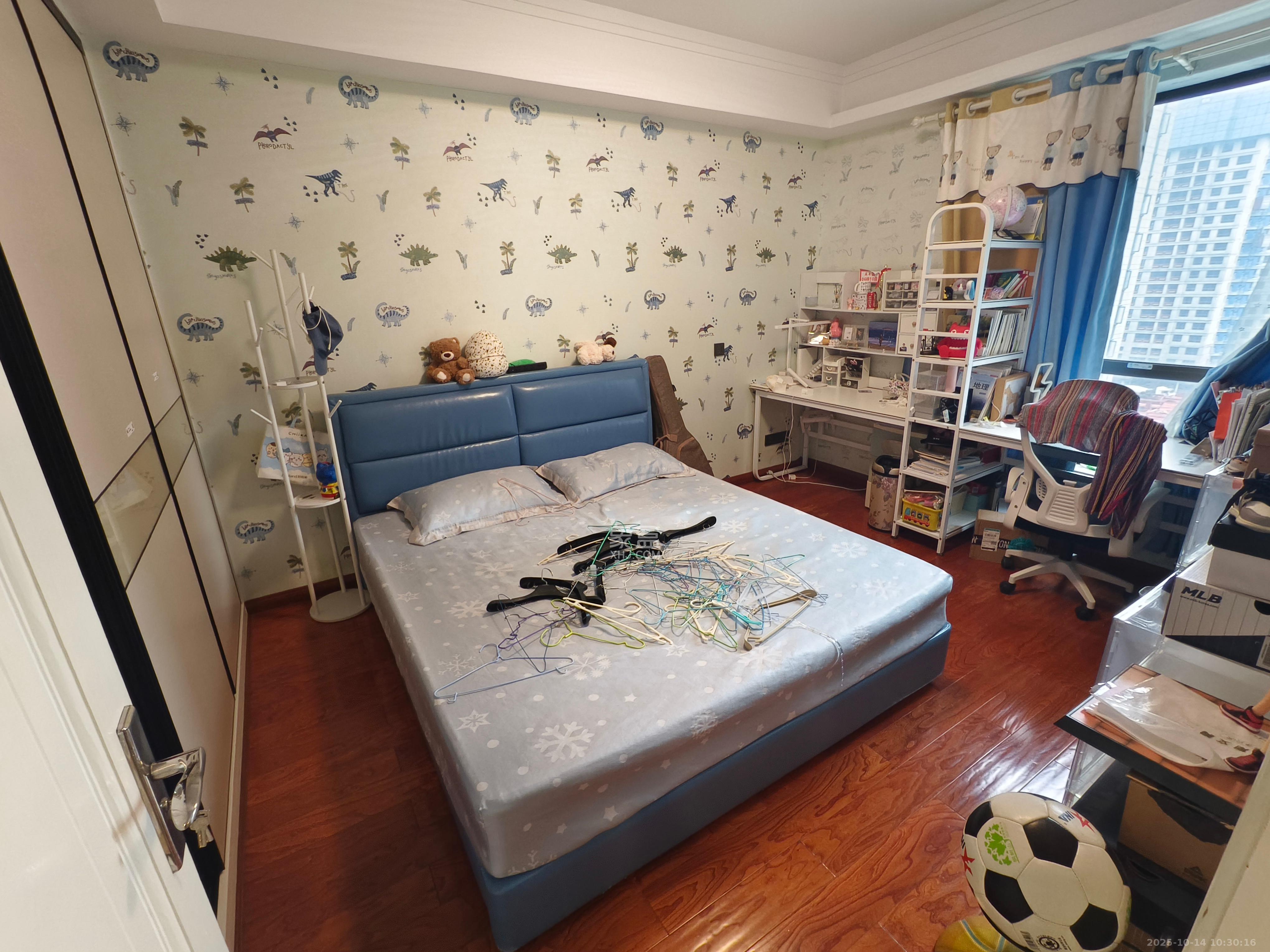 美洲故事高层  3室2厅2卫    4200.0元/月室内图