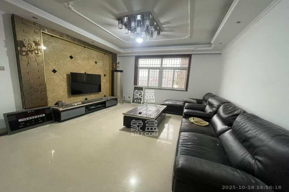 黎郡新宇熙春园 4室2厅2卫 2800.0元/月 黎郡新宇熙春园 4室2厅2卫 2800.0元/月室内图