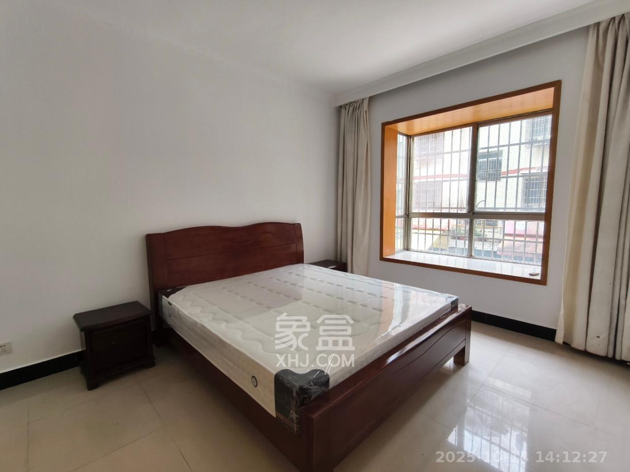 金石蓉园 2室2厅1卫 1600.0元/月 金石蓉园 2室2厅1卫 1600.0元/月室内图