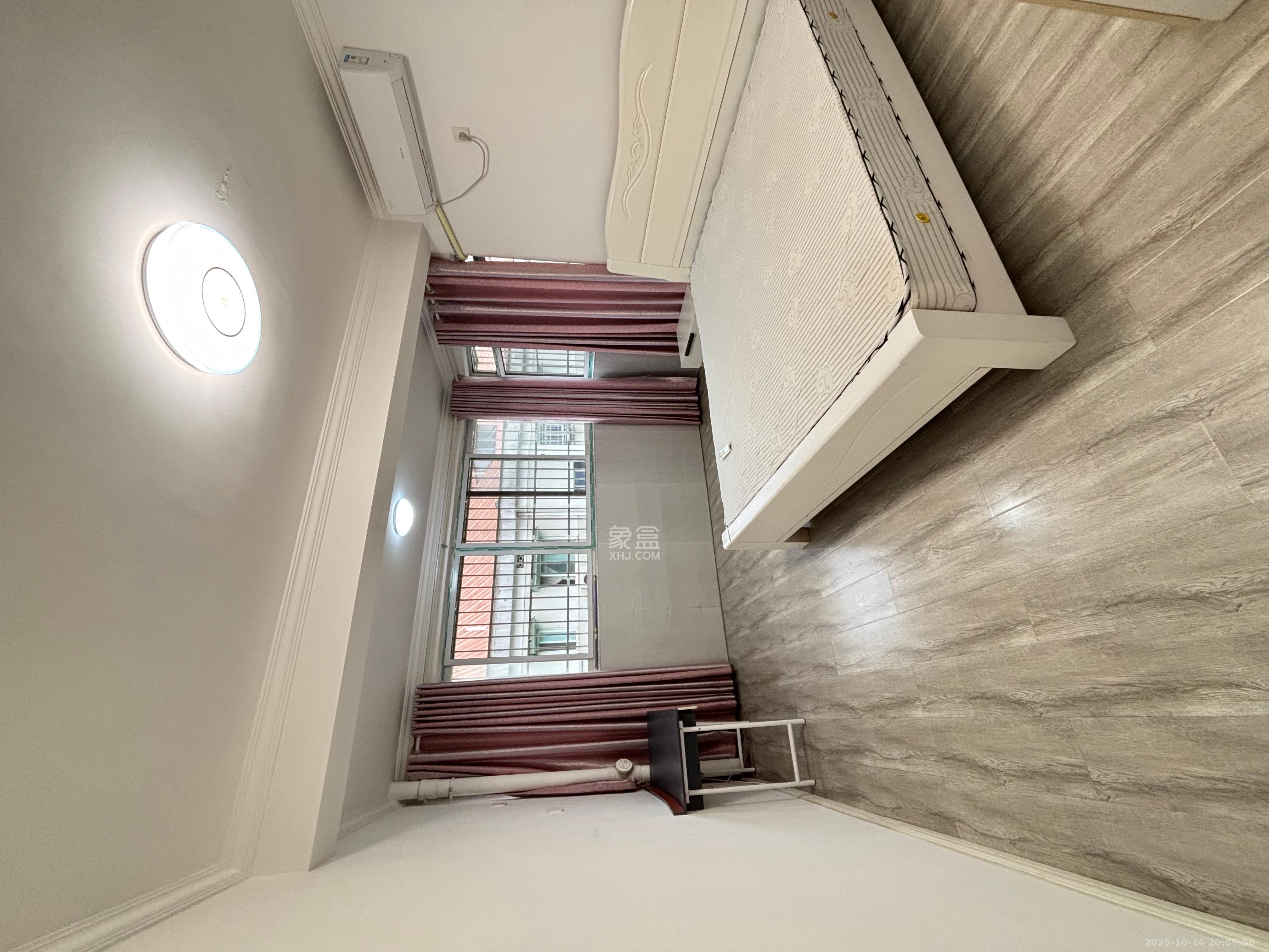 荷花园小区（安置房小区）  2室1厅1卫    1600.0元/月室内图