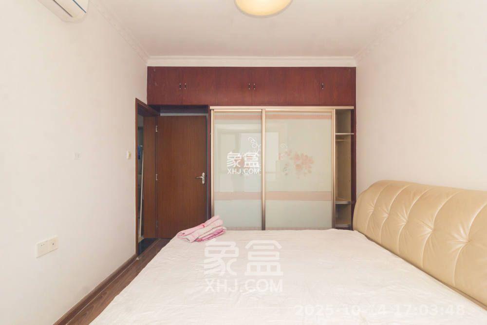 旭辉华庭  3室2厅1卫    1600.0元/月室内图