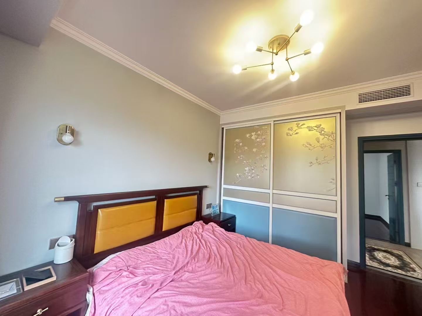 湾田和悦  1室0厅0卫    65.0万客厅