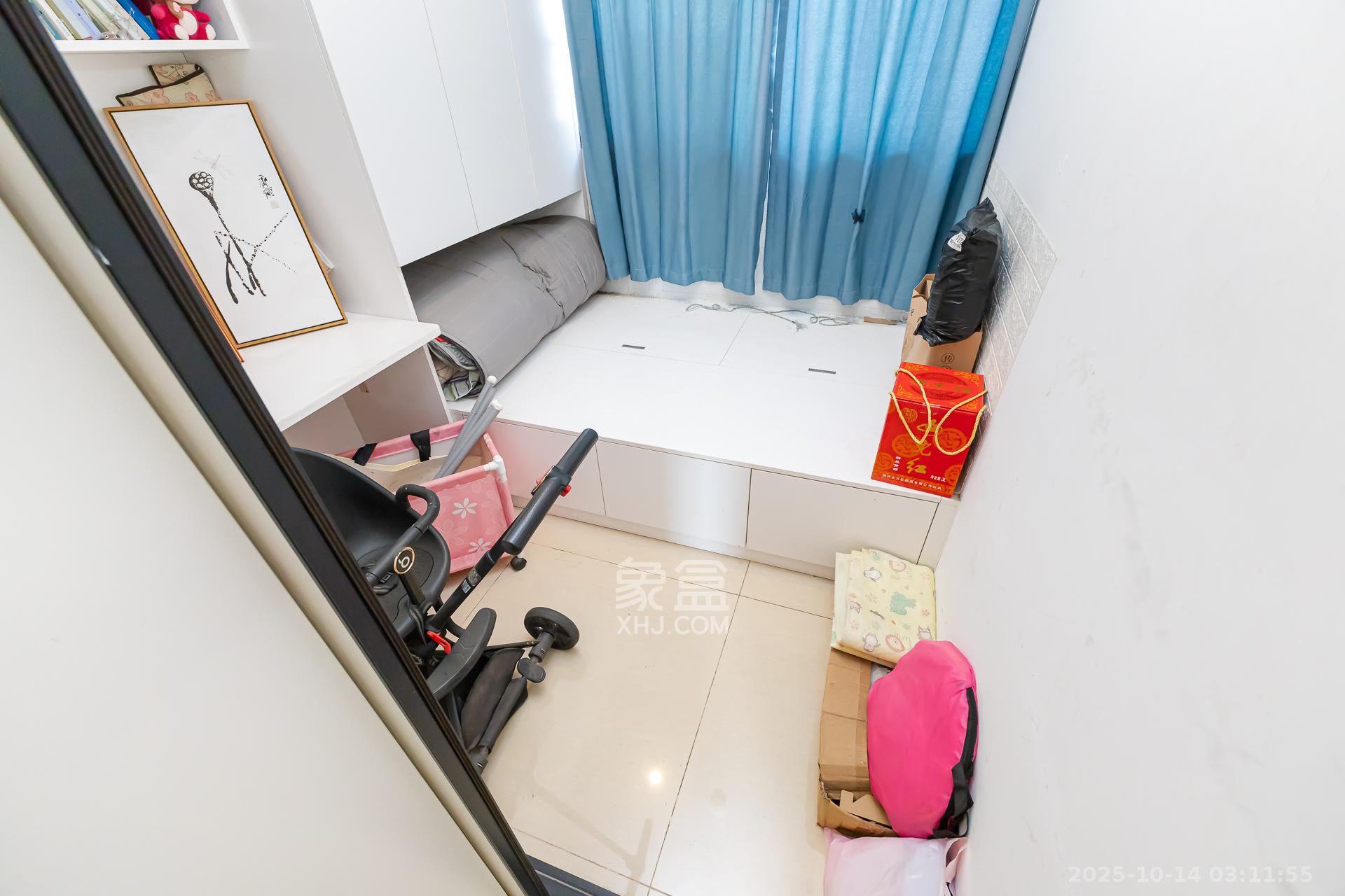 时代倾城二期  3室2厅2卫    68.0万卧室