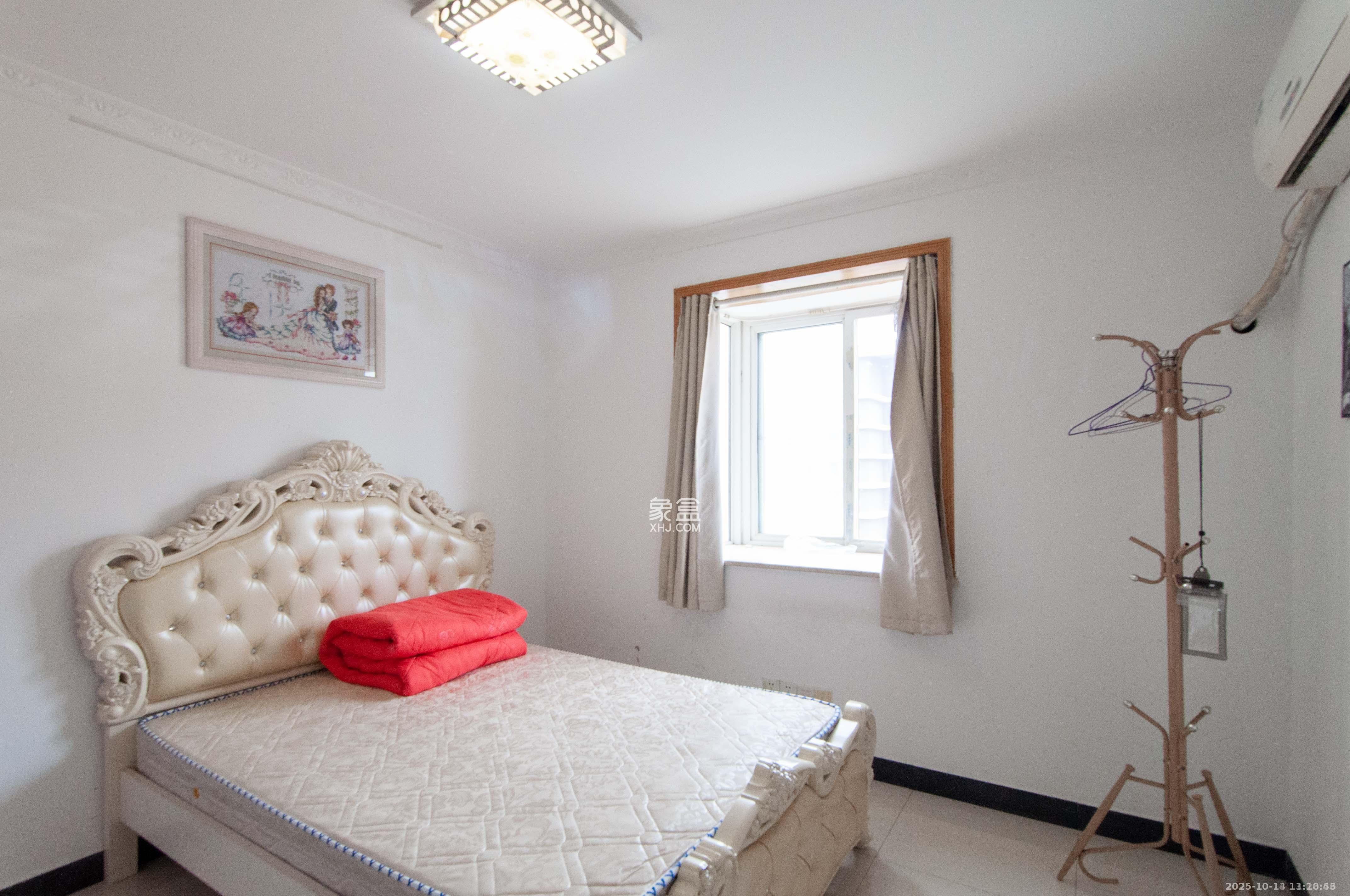 龙王港社区  3室2厅1卫    2300.0元/月室内图