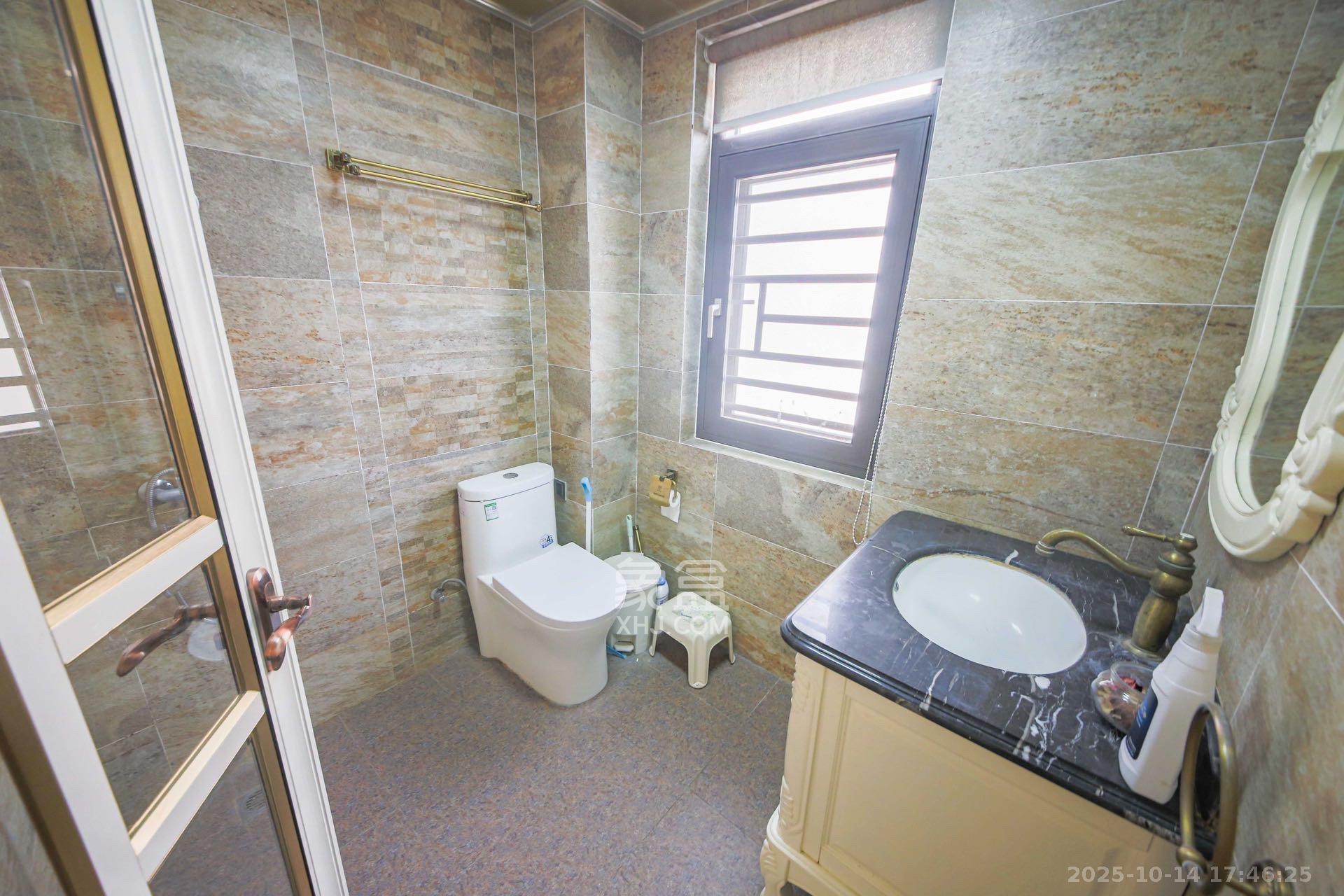 湘水熙园 4室2厅2卫 4000.0元/月 湘水熙园 4室2厅2卫 4000.0元/月室内图