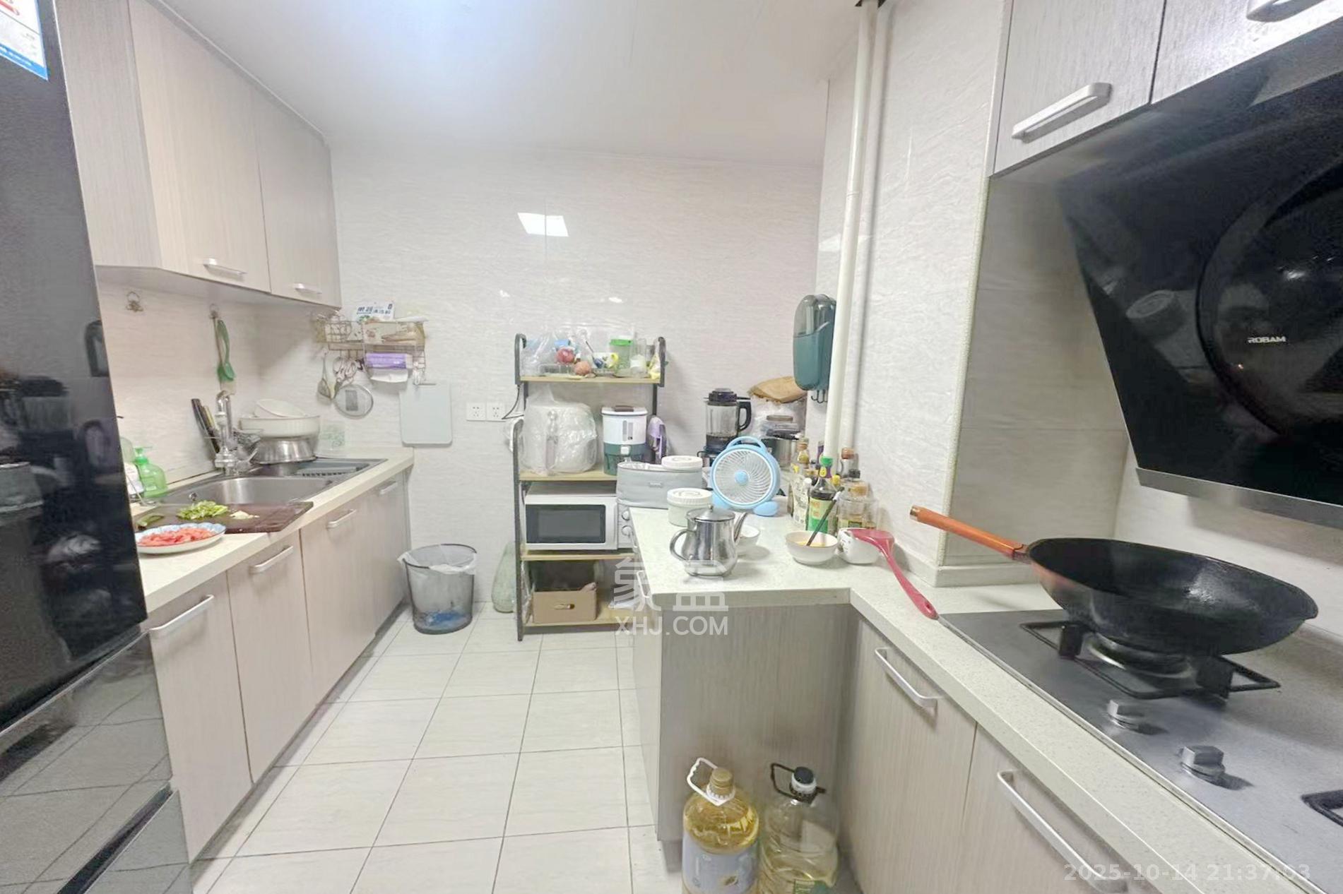 芒果天地(芒果雅苑)  2室2厅1卫    92.0万 芒果天地(芒果雅苑)  2室2厅1卫    92.0万厨房