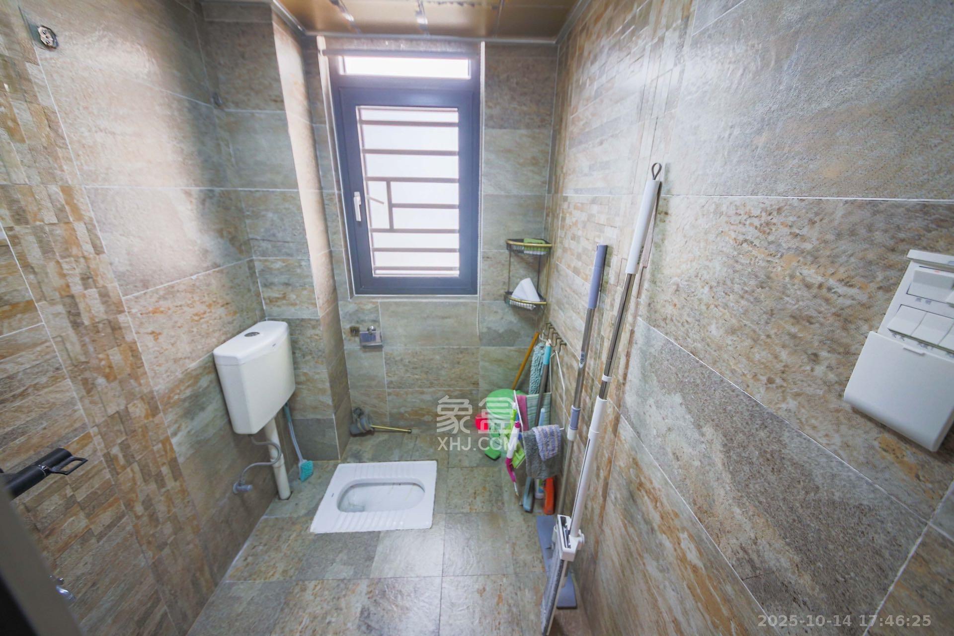 湘水熙园 4室2厅2卫 4000.0元/月 湘水熙园 4室2厅2卫 4000.0元/月室内图