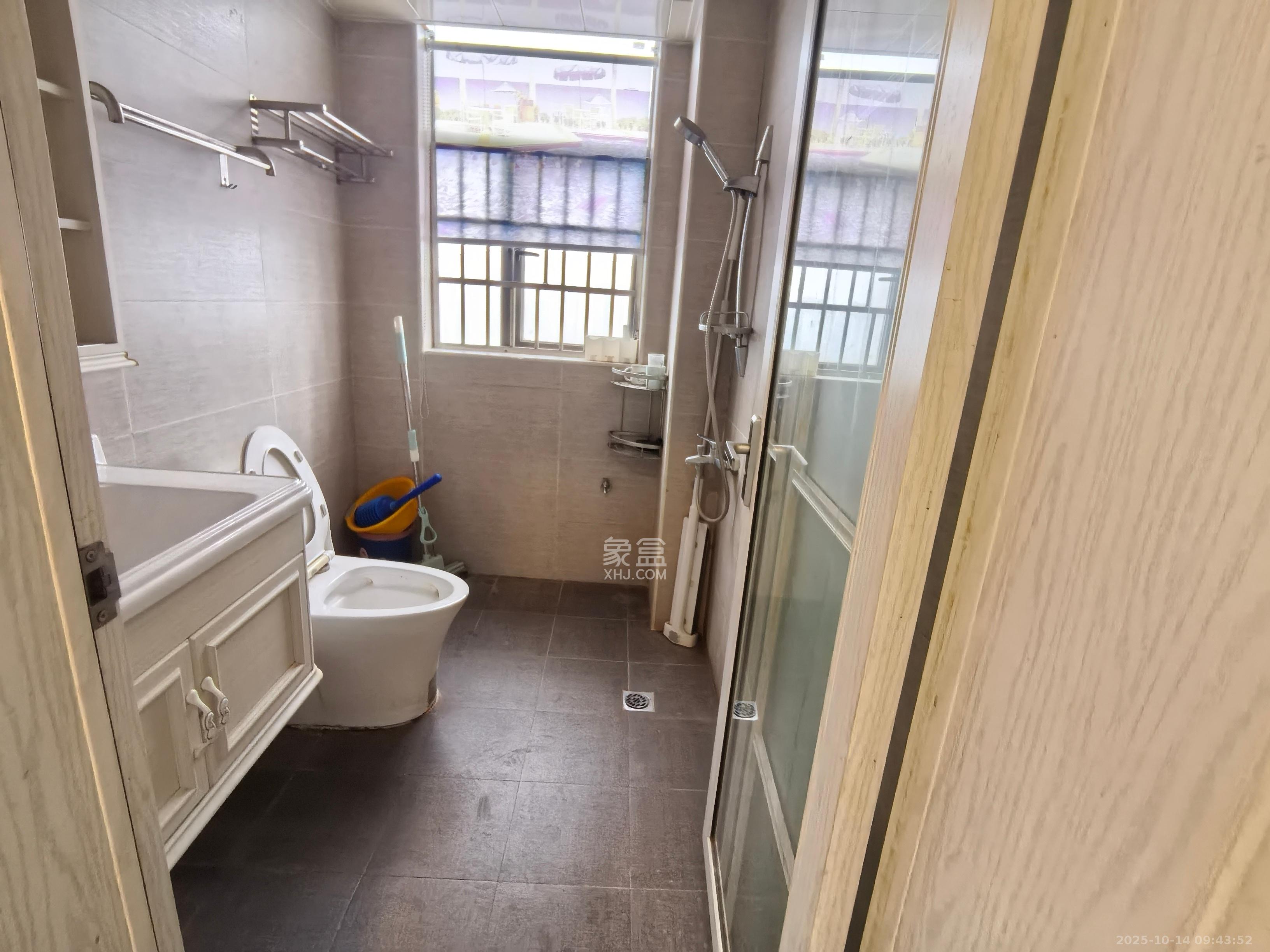 长永佳苑  2室2厅1卫    1800.0元/月室内图