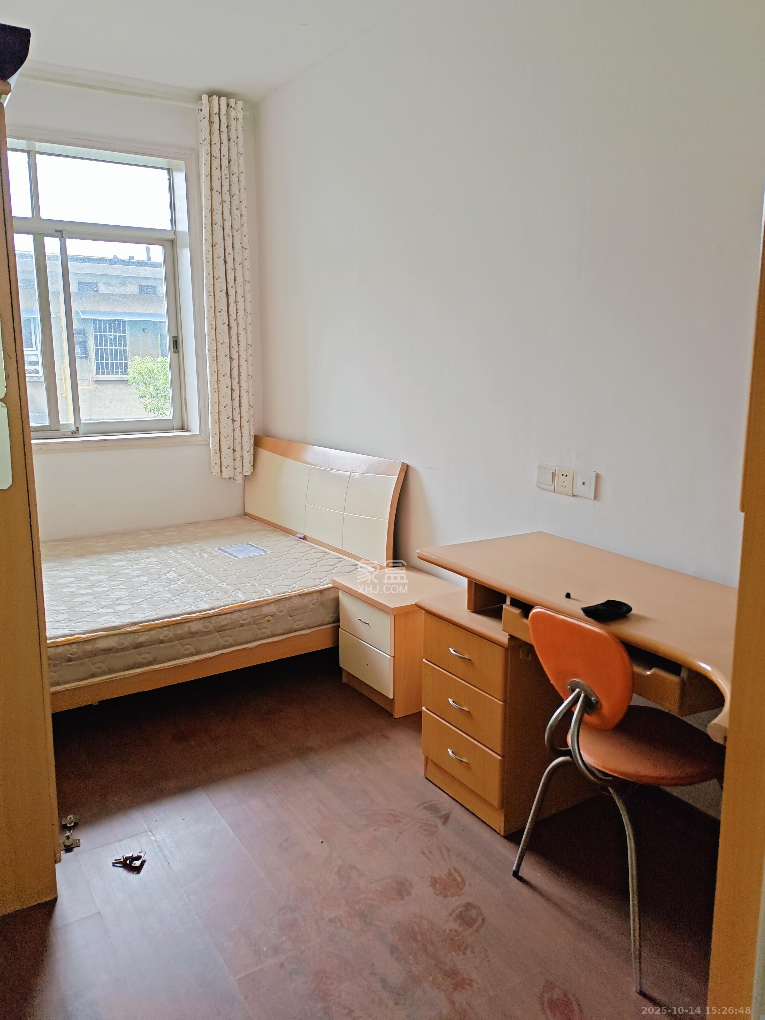 牛婆塘社区  2室1厅1卫    1200.0元/月 牛婆塘社区  2室1厅1卫    1200.0元/月室内图