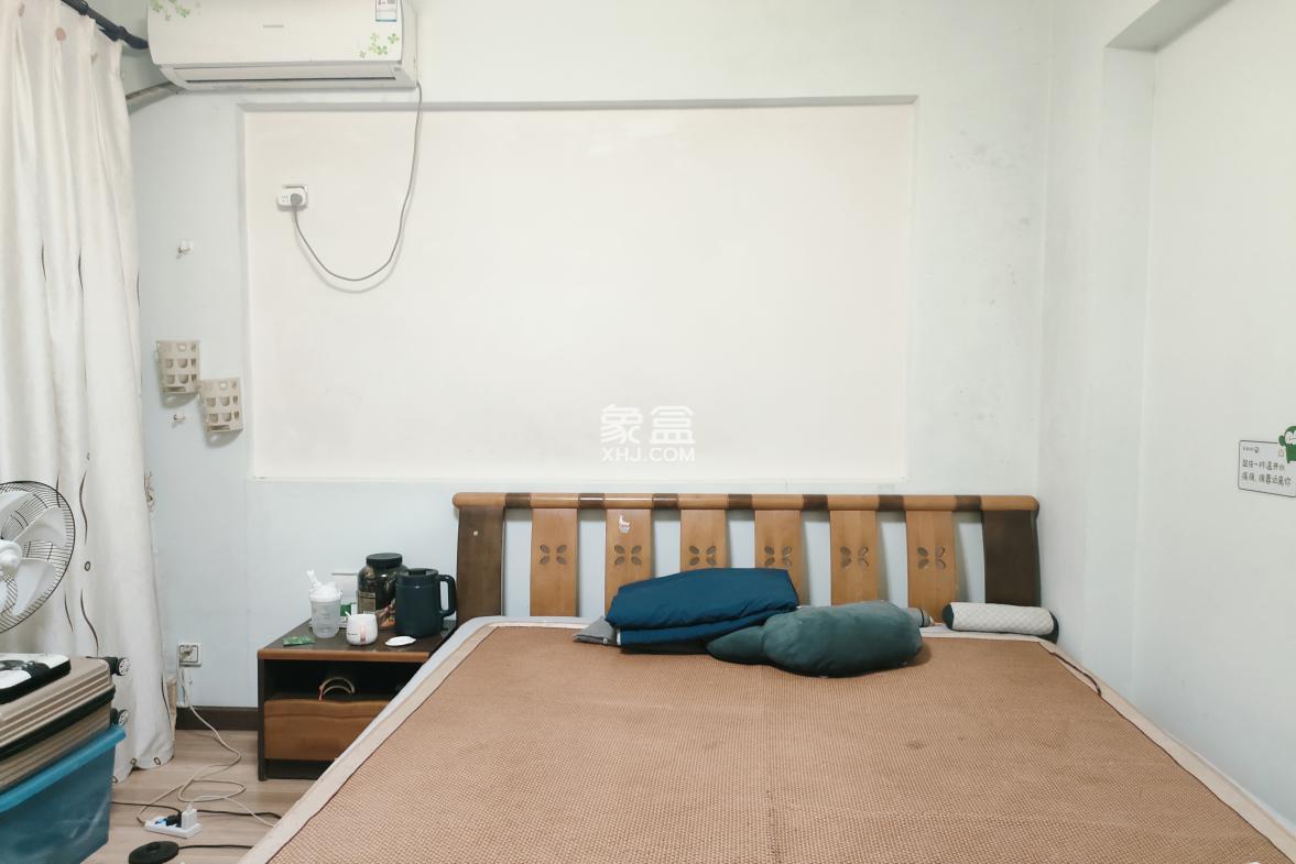 现代花园一期 3室2厅2卫 3300.0元/月 现代花园一期 3室2厅2卫 3300.0元/月室内图