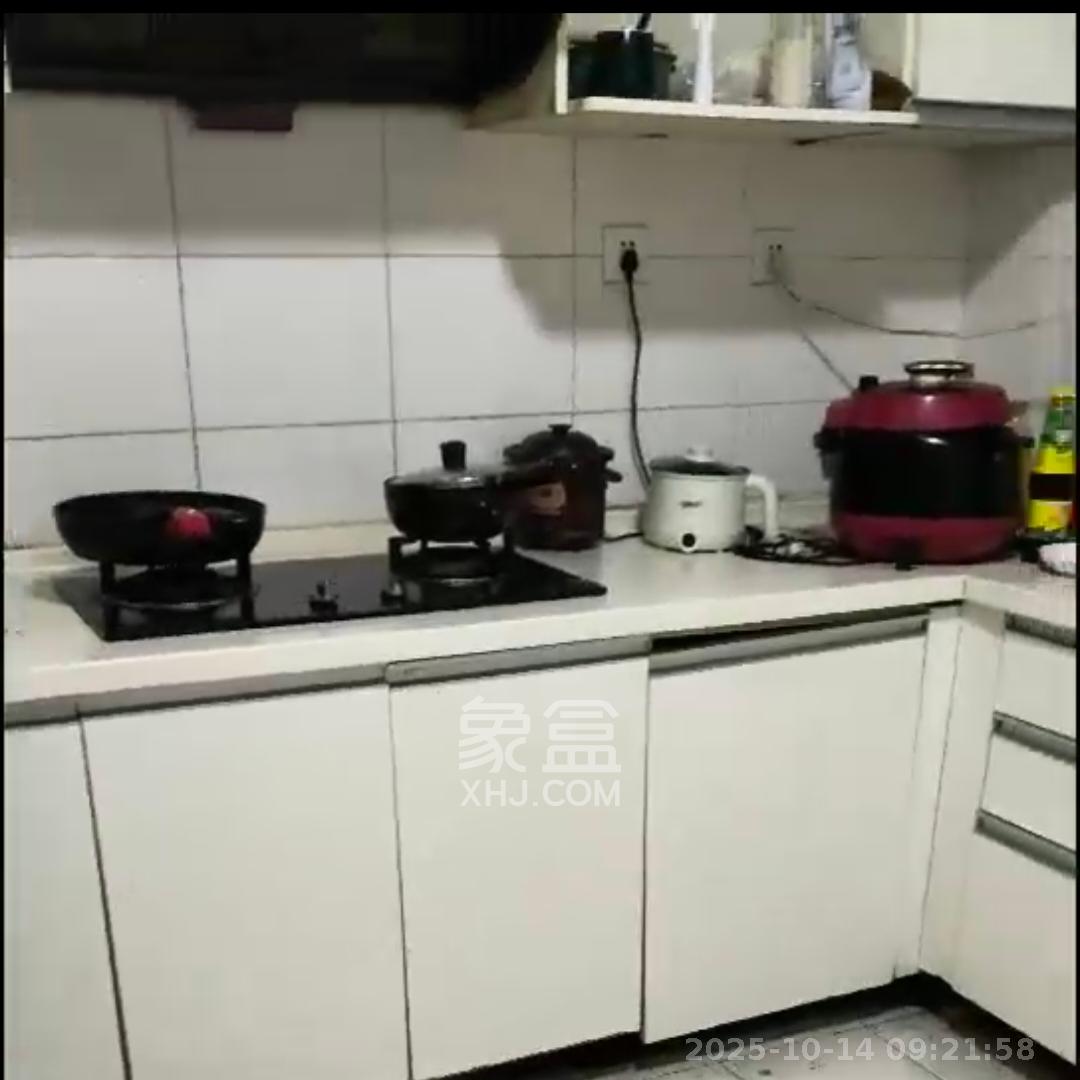 阳光100一期、四五期 1室1厅1卫 1000.0元/月 阳光100一期、四五期 1室1厅1卫 1000.0元/月室内图